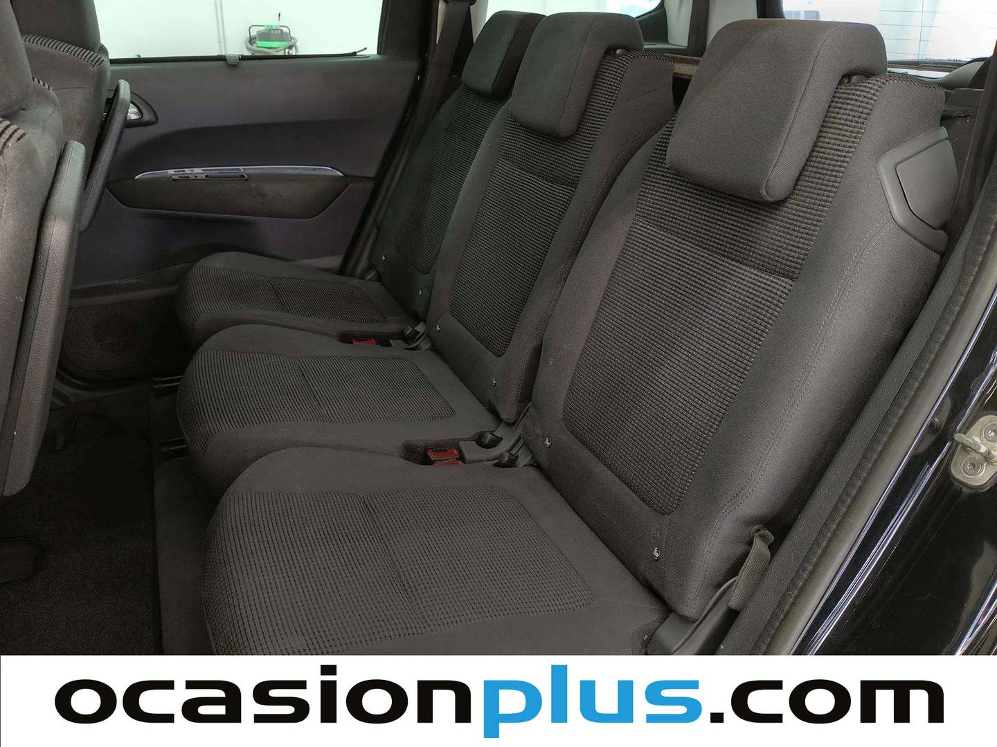 Foto asientos traseros Peugeot 5008 Peugeot 5008 1.6 e-HDI Blue Lion FAP Allure CMP (112 CV) 7 Plazas