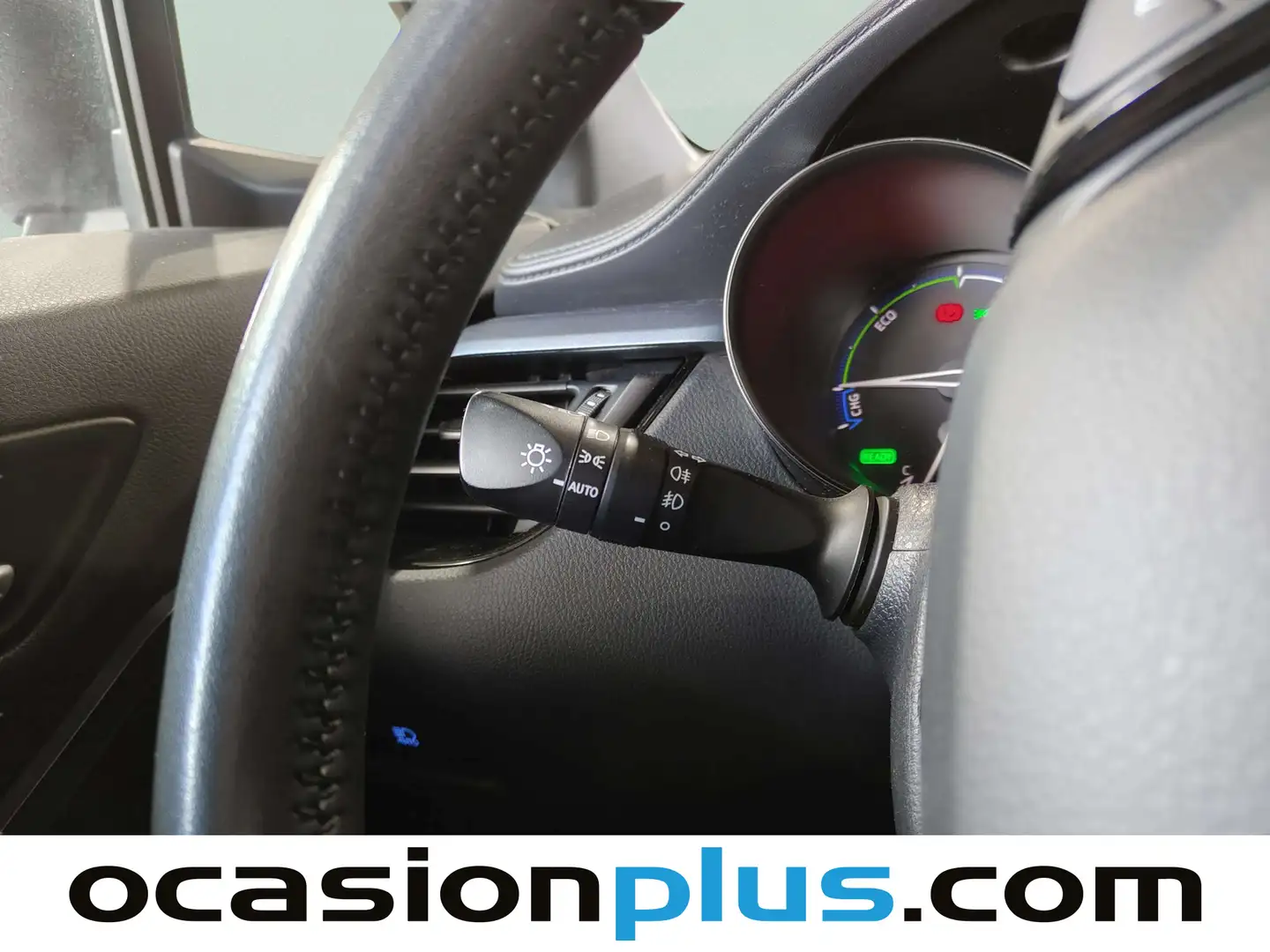 Foto Toyota C-HR Toyota C-HR 1.8 125H Advance (122 CV)