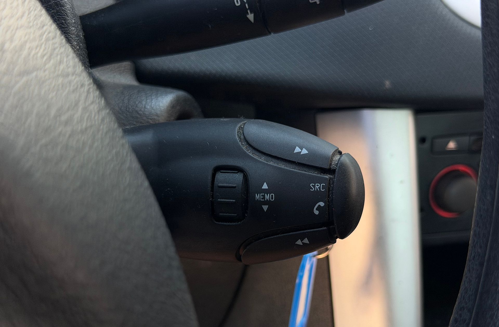Peugeot 207 1.4i Access - foto 23