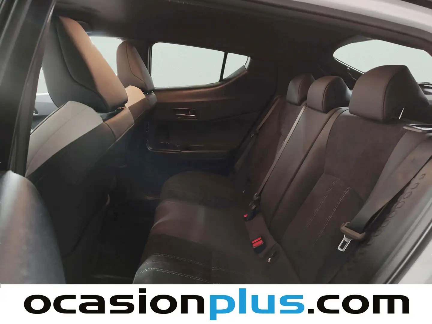 Foto Toyota C-HR Toyota C-HR 180H GR Sport (184 CV)