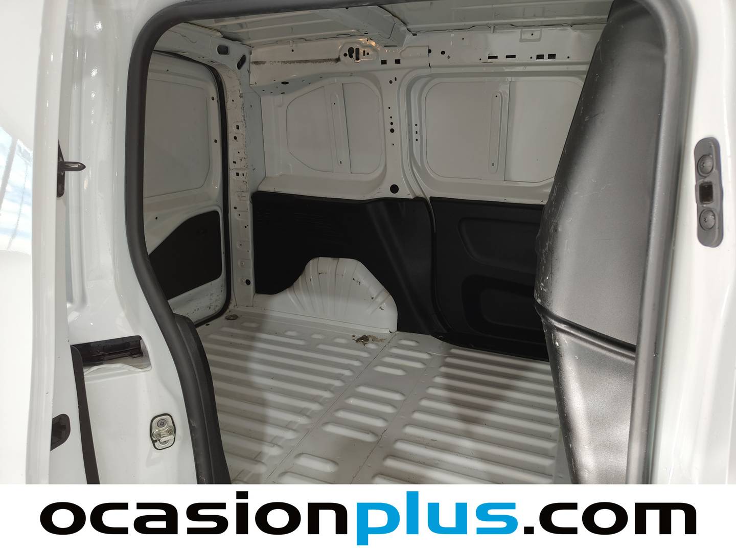 Foto Peugeot Partner Peugeot Partner Furgon BlueHDi 100 S&S Pro Standard 600kg (98 CV)