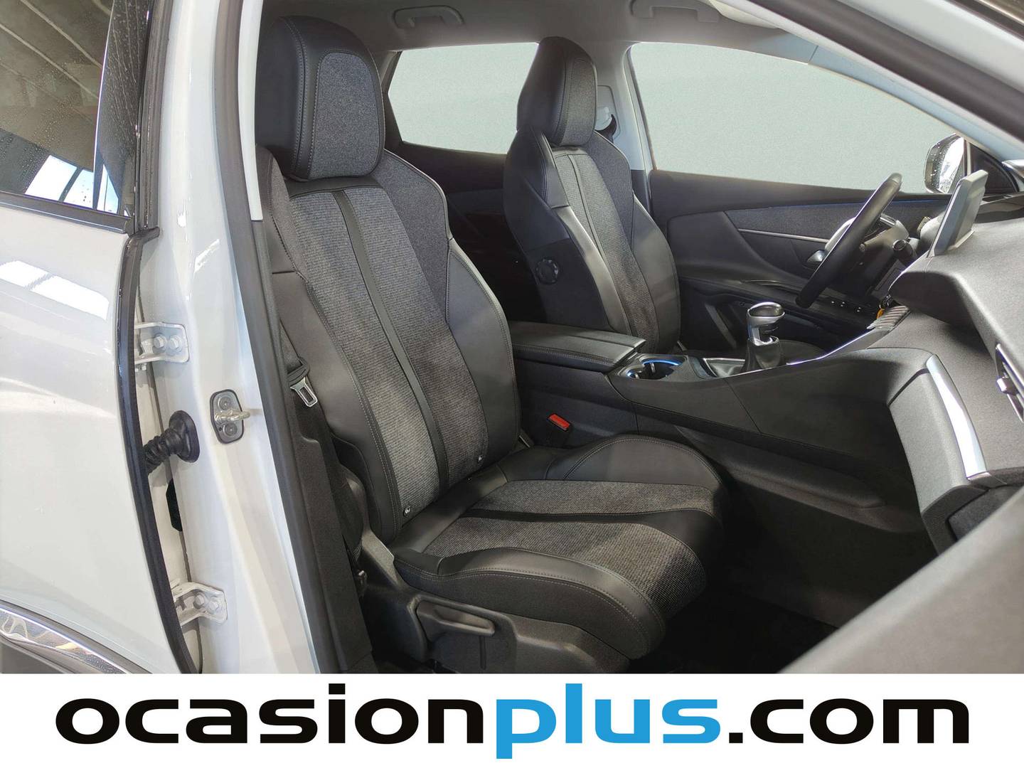 Foto Peugeot 3008 Peugeot 3008 BlueHDI 130 S&S Allure (130 CV)