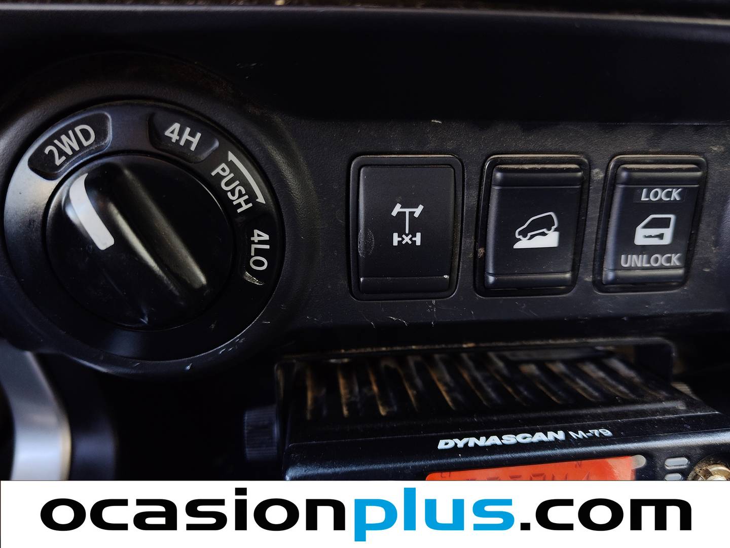 Extras y acabados del Nissan Navara Nissan Navara 2.3 dCi Doble Cabina Acenta (163 CV)