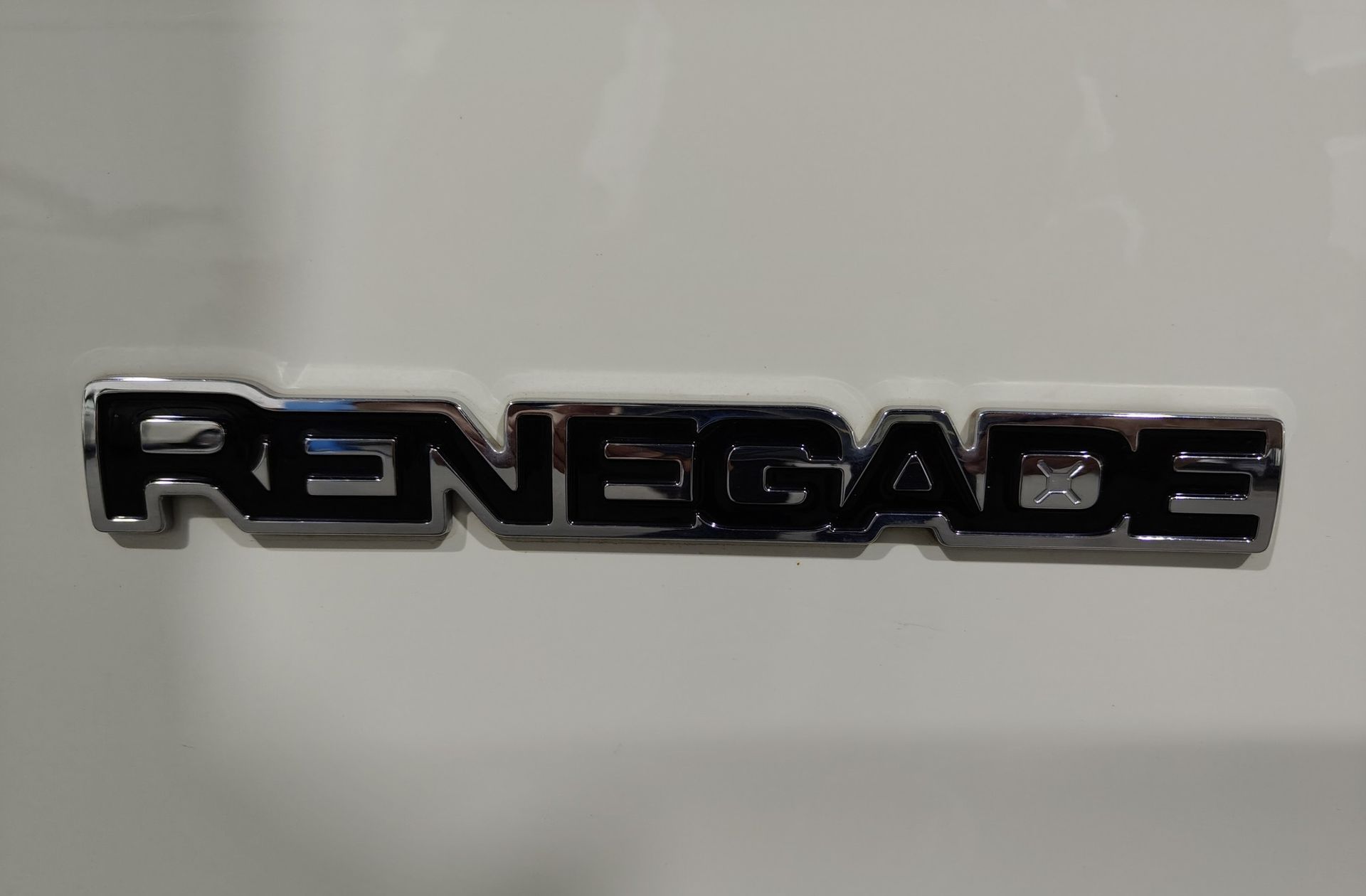 Jeep Renegade eHybrid 1.5 Limited ATX - foto 5