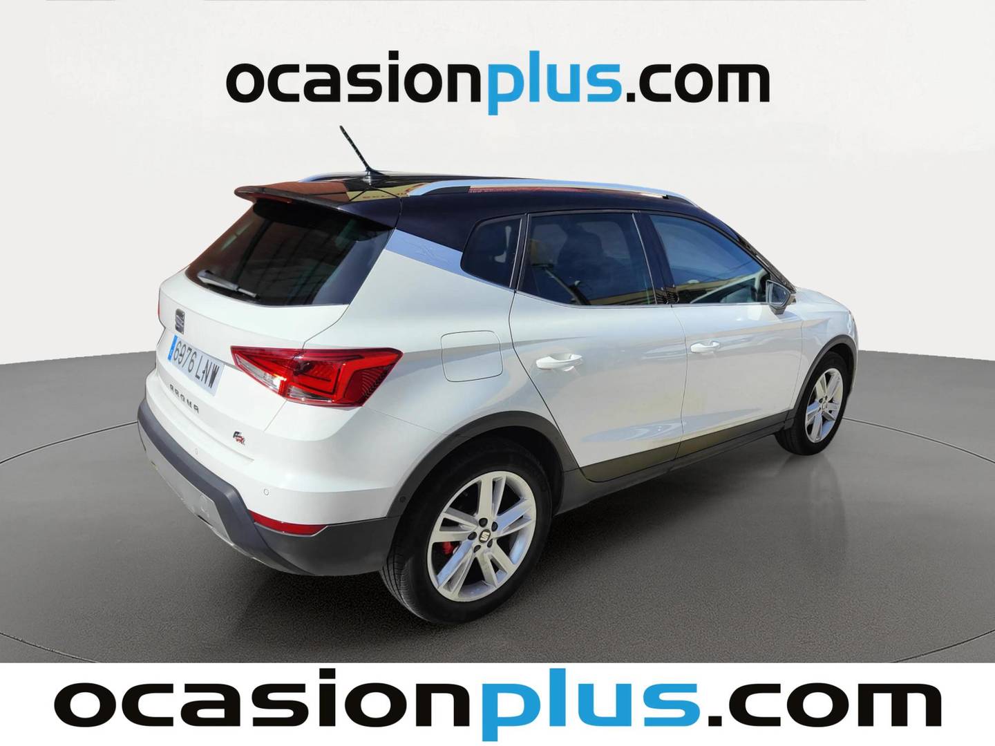 Foto trasera Seat Arona SEAT Arona 1.0 TSI FR Go2 81 kW (110 CV) derecha