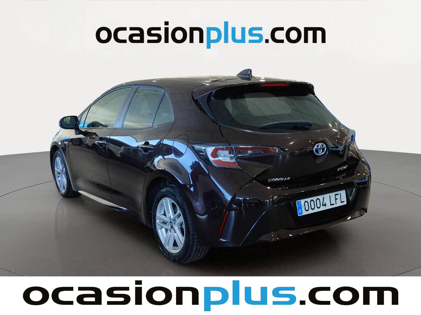 Foto trasera Toyota Corolla Toyota Corolla 1.8 125 Híbrido Active Tech E-CVT (122 CV) izquierda