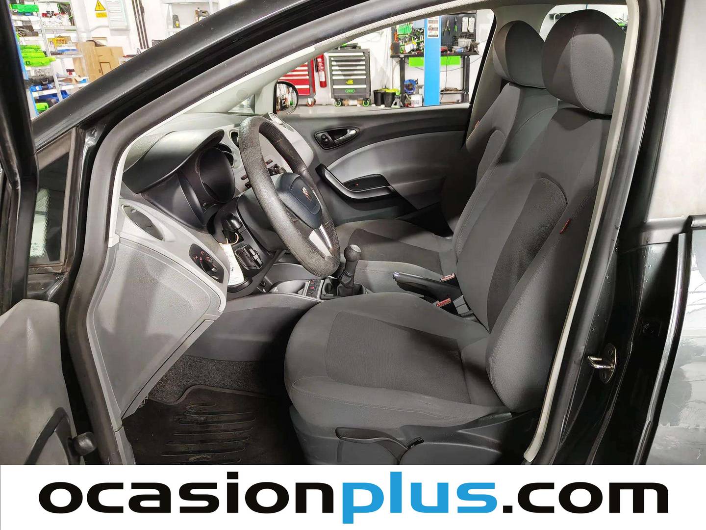 Foto asientos delanteros Seat Ibiza Seat Ibiza 1.4 16v Reference (85 CV)