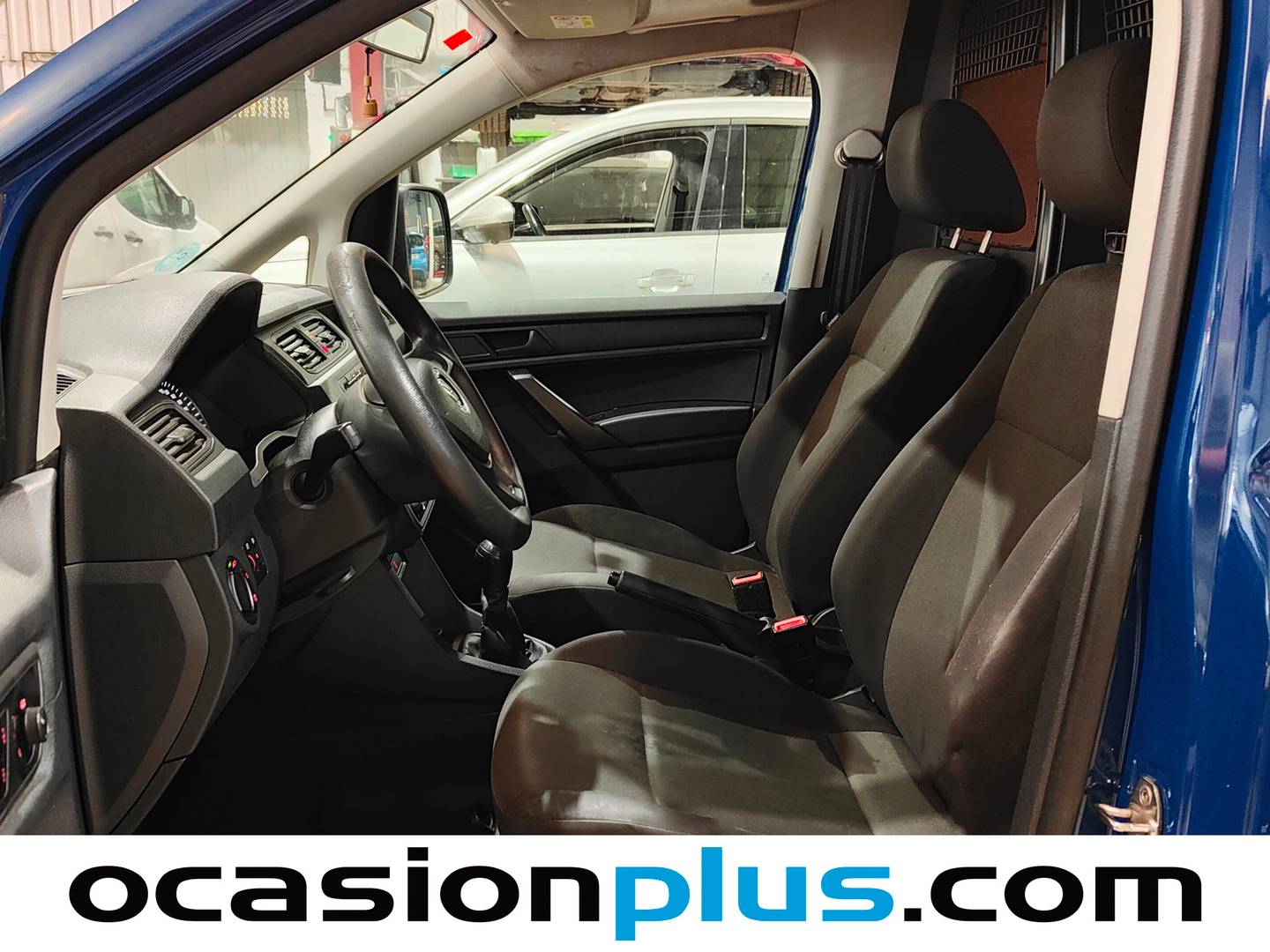 Foto asientos delanteros Volkswagen Caddy Volkswagen Caddy Profesional Furgón 2.0 TDI (75 CV)