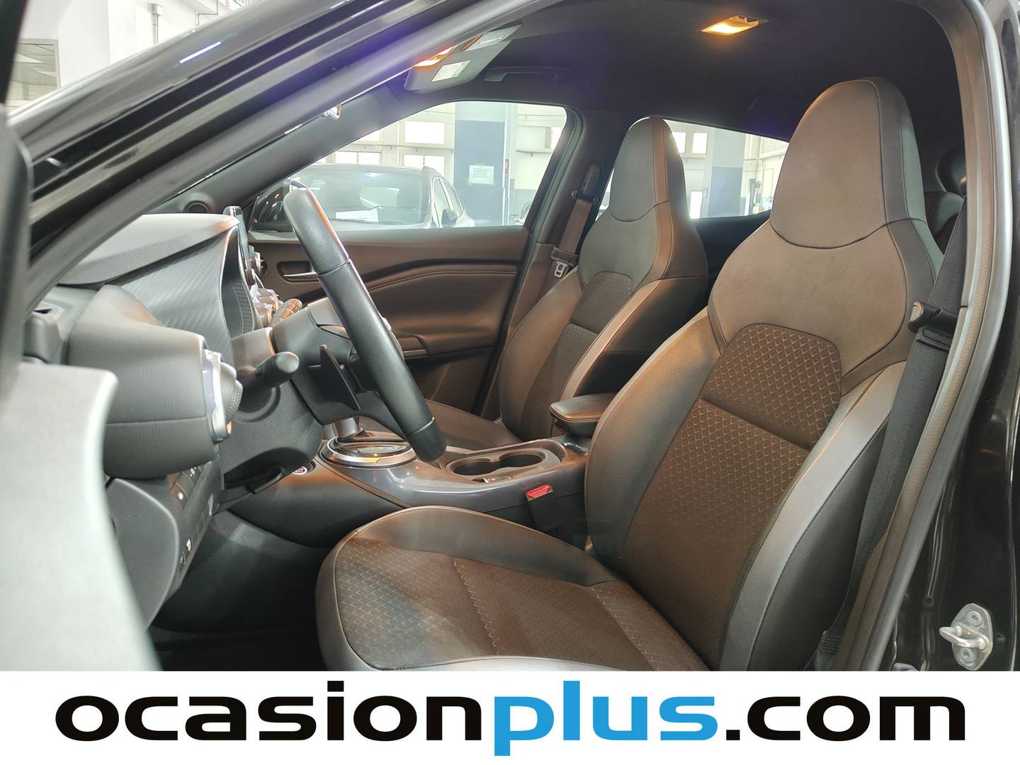 Foto asientos delanteros Nissan JUKE Nissan Juke DIG-T N-Connecta 4x2 DCT (114 CV)