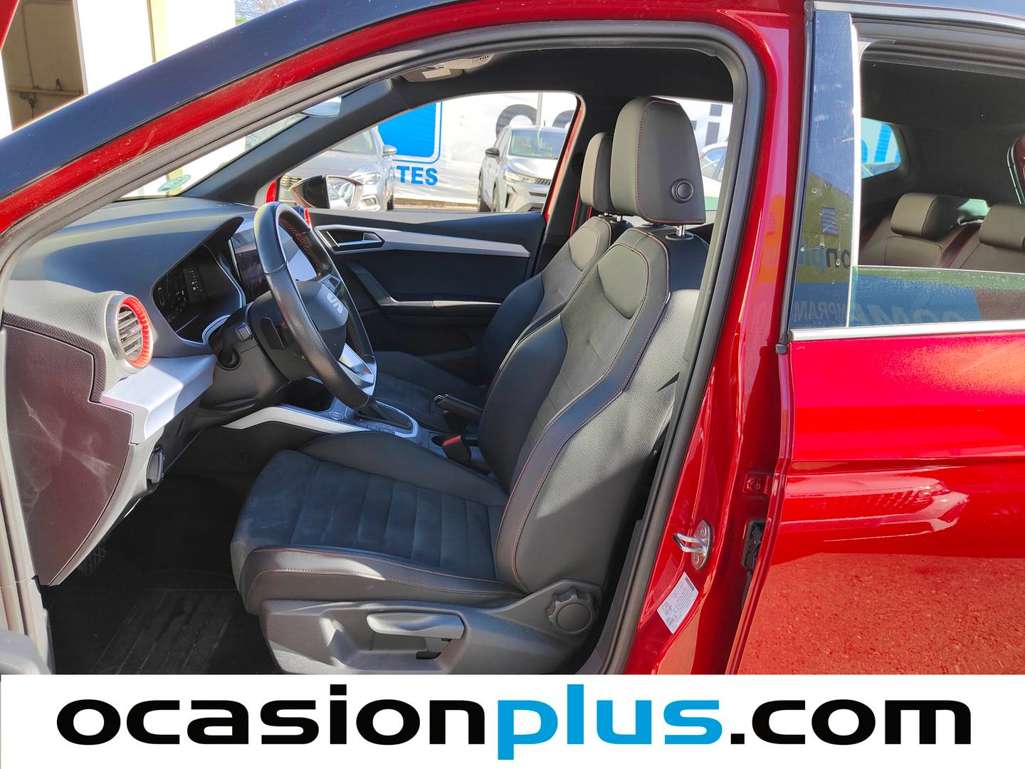 Foto asientos delanteros Seat Arona SEAT Arona 1.5 TSI FR XL DSG (150 CV)