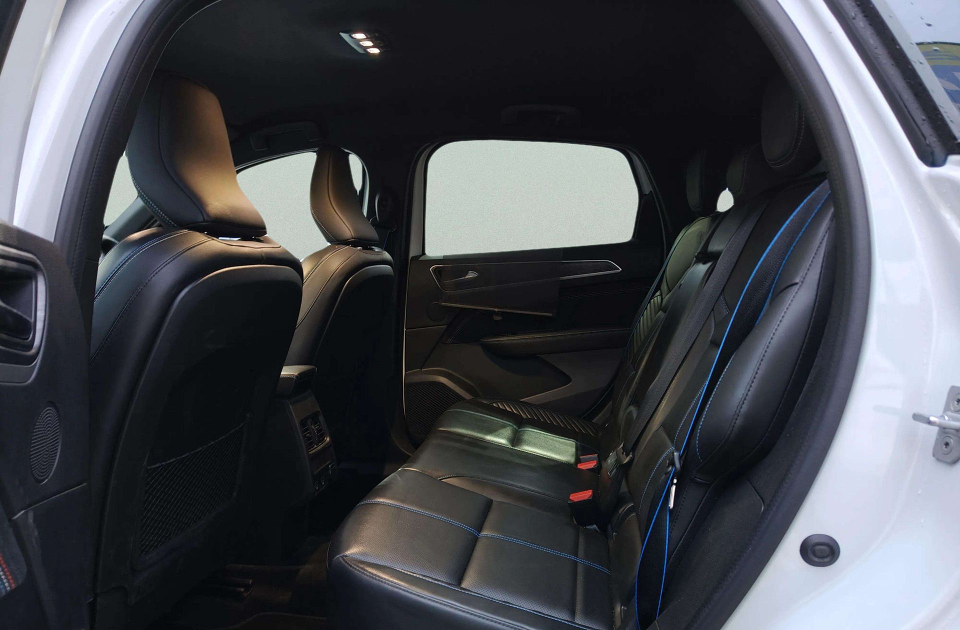 Renault Arkana Esprit Alpine E-Tech Híbrido - foto 16