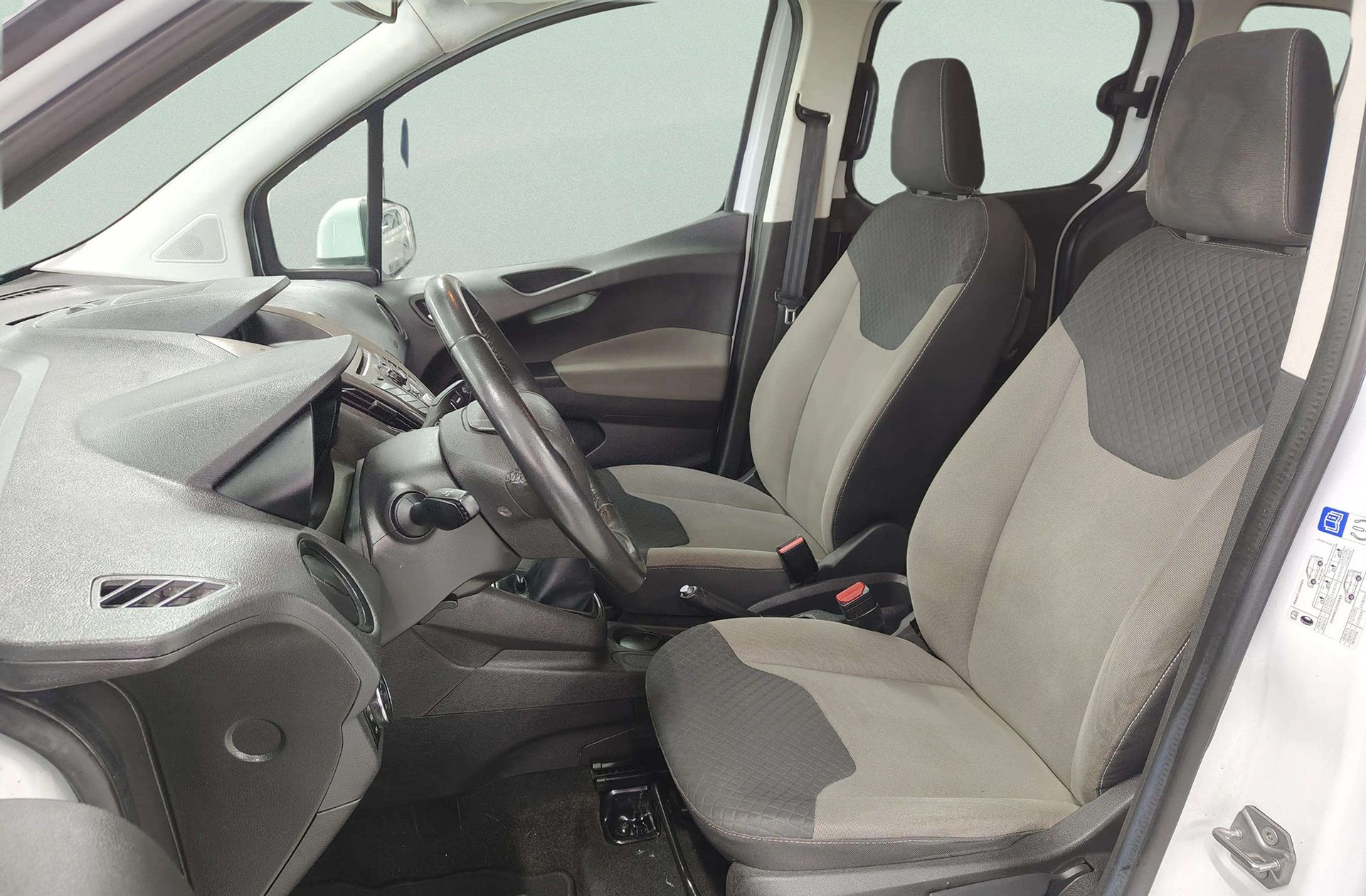 Ford Tourneo Courier 1.5 TDCi Trend - foto 11