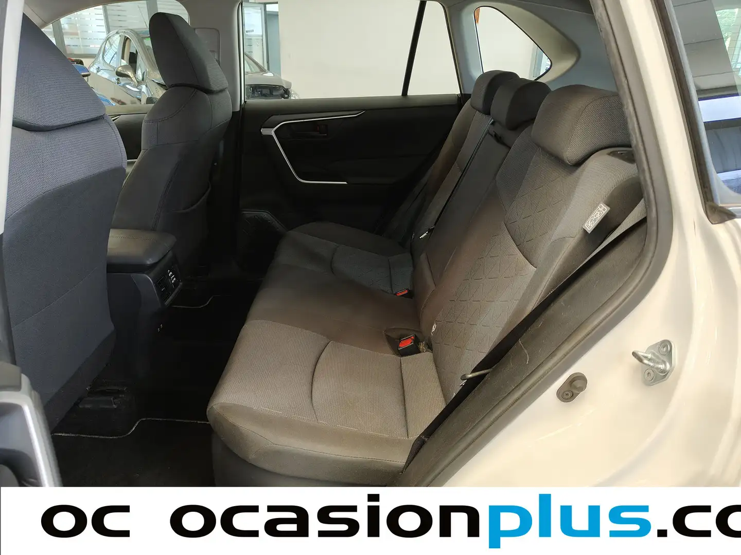 Foto Toyota Rav4 Toyota Rav4 220H Business 4WD (222 CV)