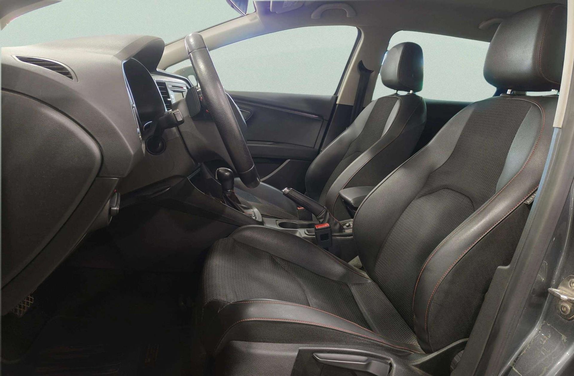 SEAT León ST 1.4 TSI ACT FR DSG7 - foto 9