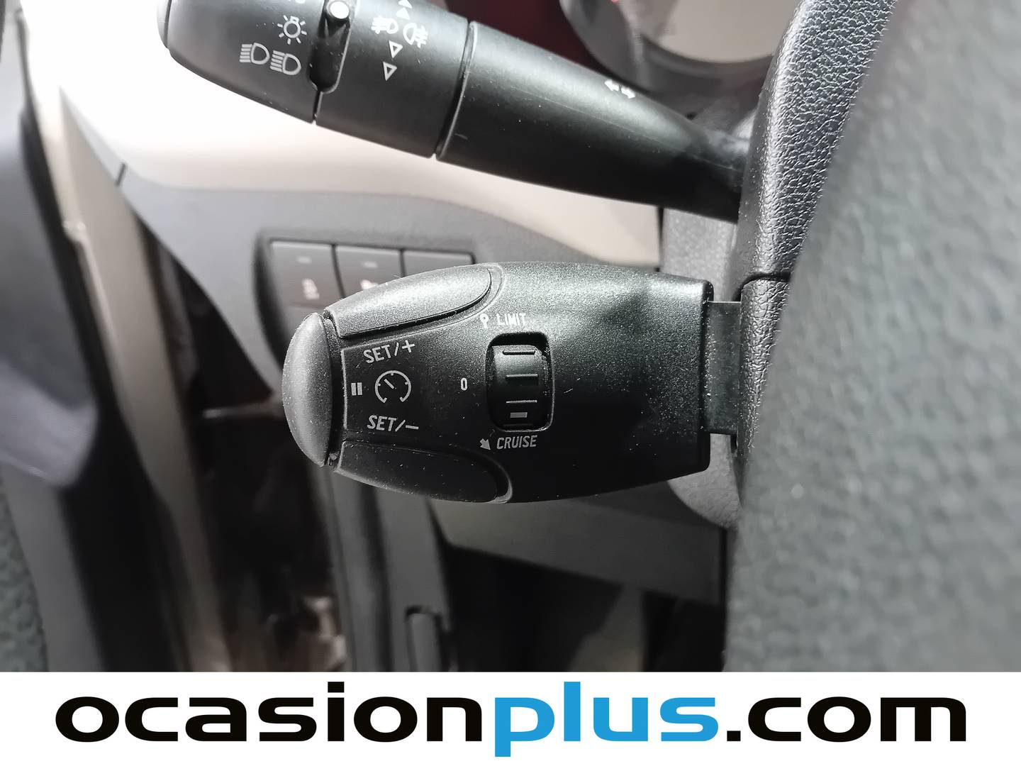 Equipamiento del Citroën Berlingo Citroën Berlingo 1.6 HDi XTR Plus (114 CV)