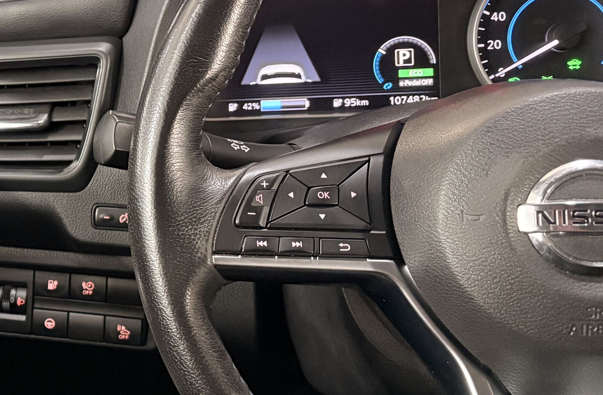 Nissan Leaf 40kWh N-Connecta - foto 27