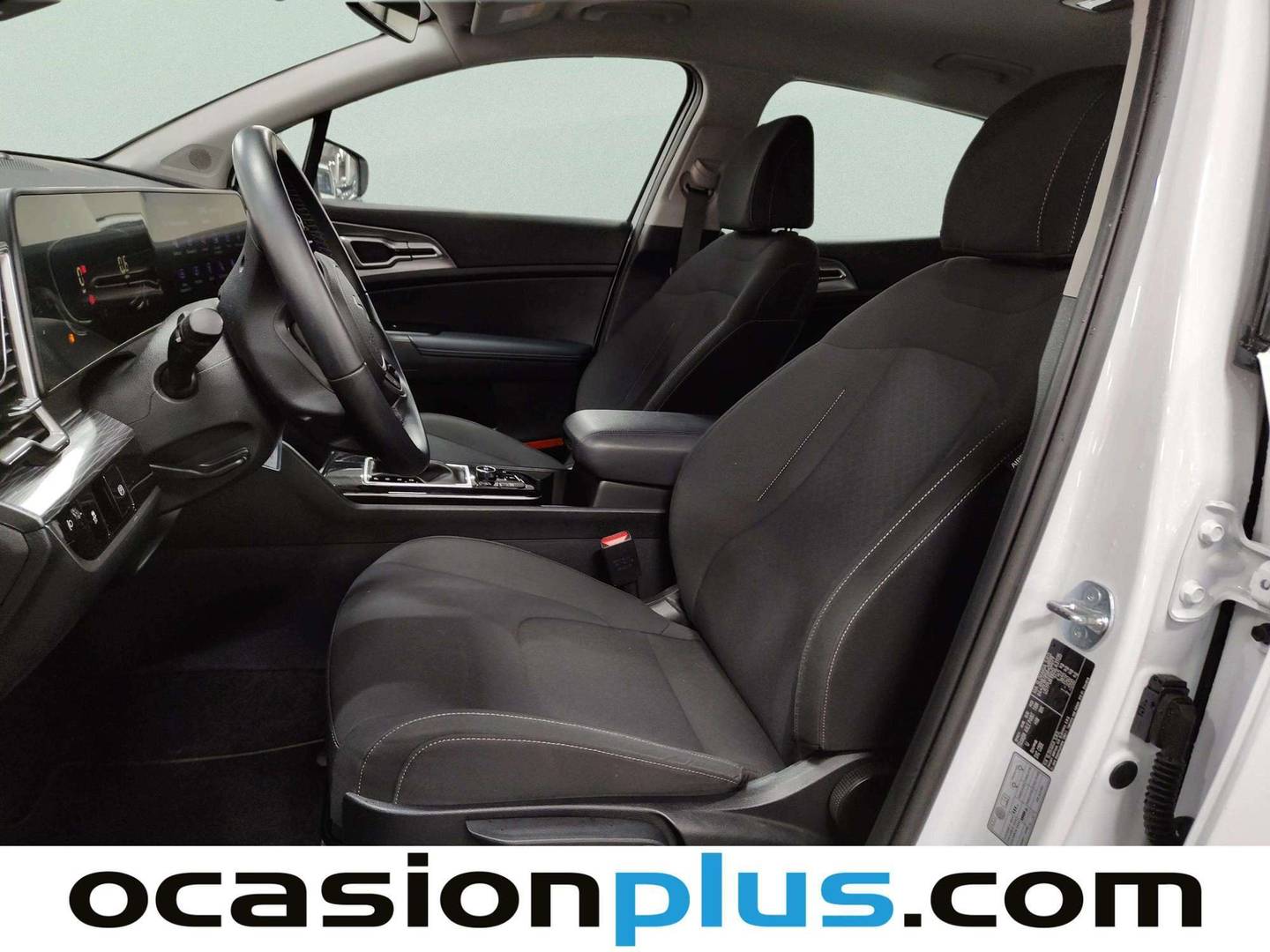 Foto asientos delanteros KIA Sportage KIA Sportage 1.6 T-GDi MHEV Business 4x2 DCT (160 CV)