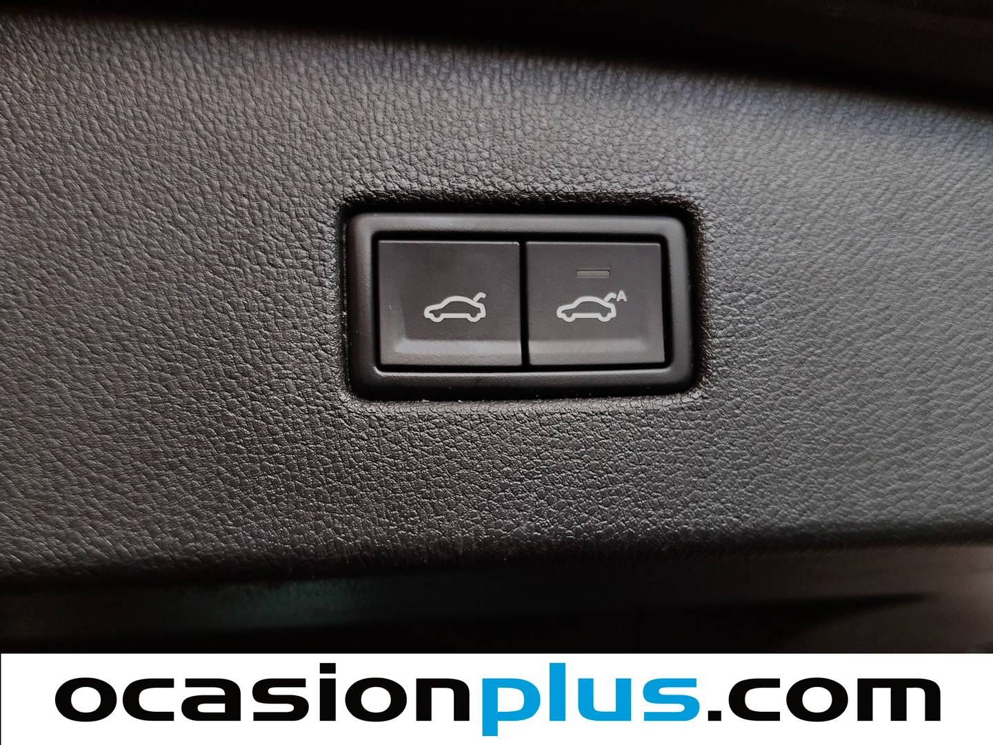 Foto Volkswagen Tiguan Volkswagen Tiguan Sport 2.0 TDI (150 CV) DSG Pack R-Line