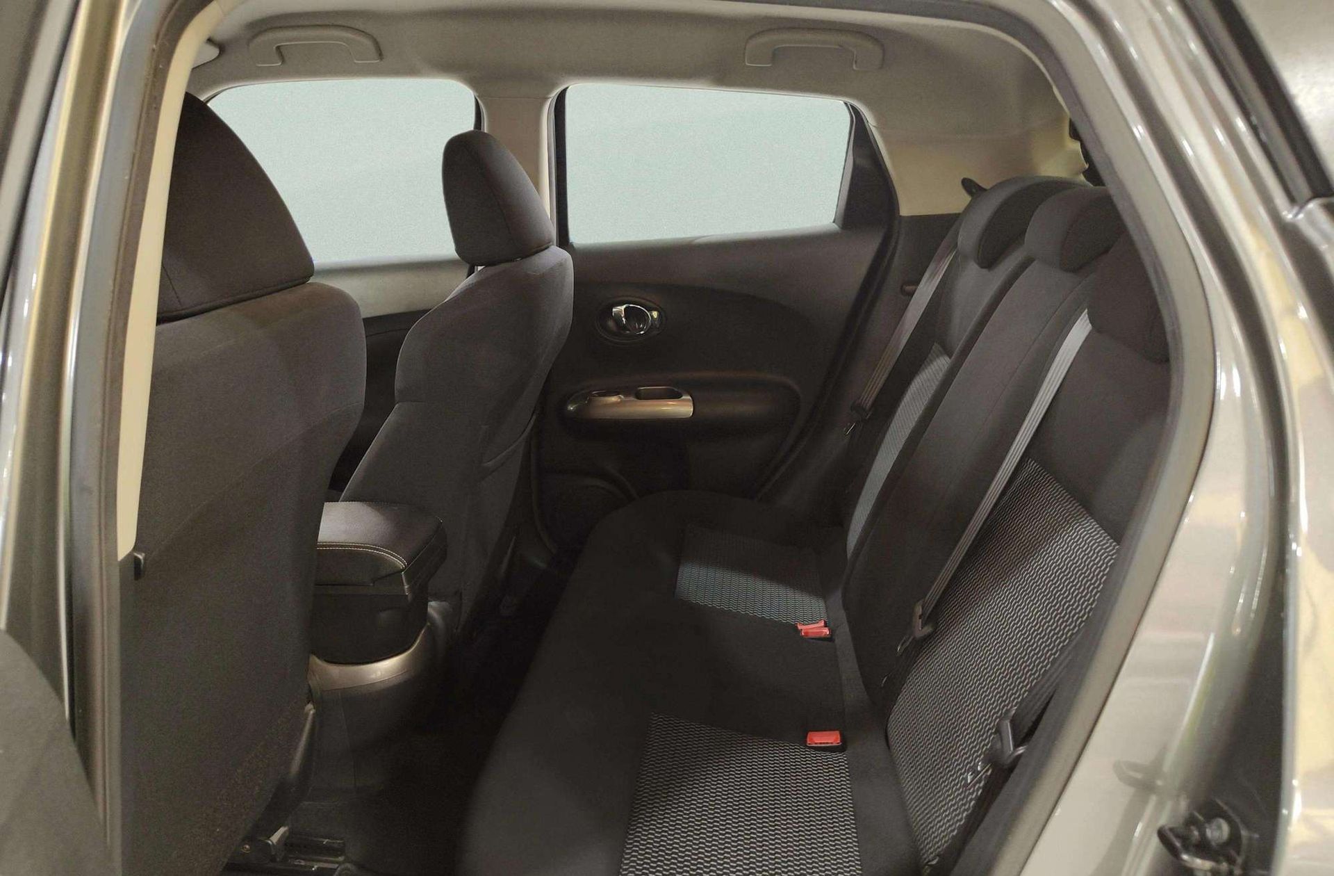 Nissan Juke 1.2 DIG-T Acenta 4x2 - foto 10