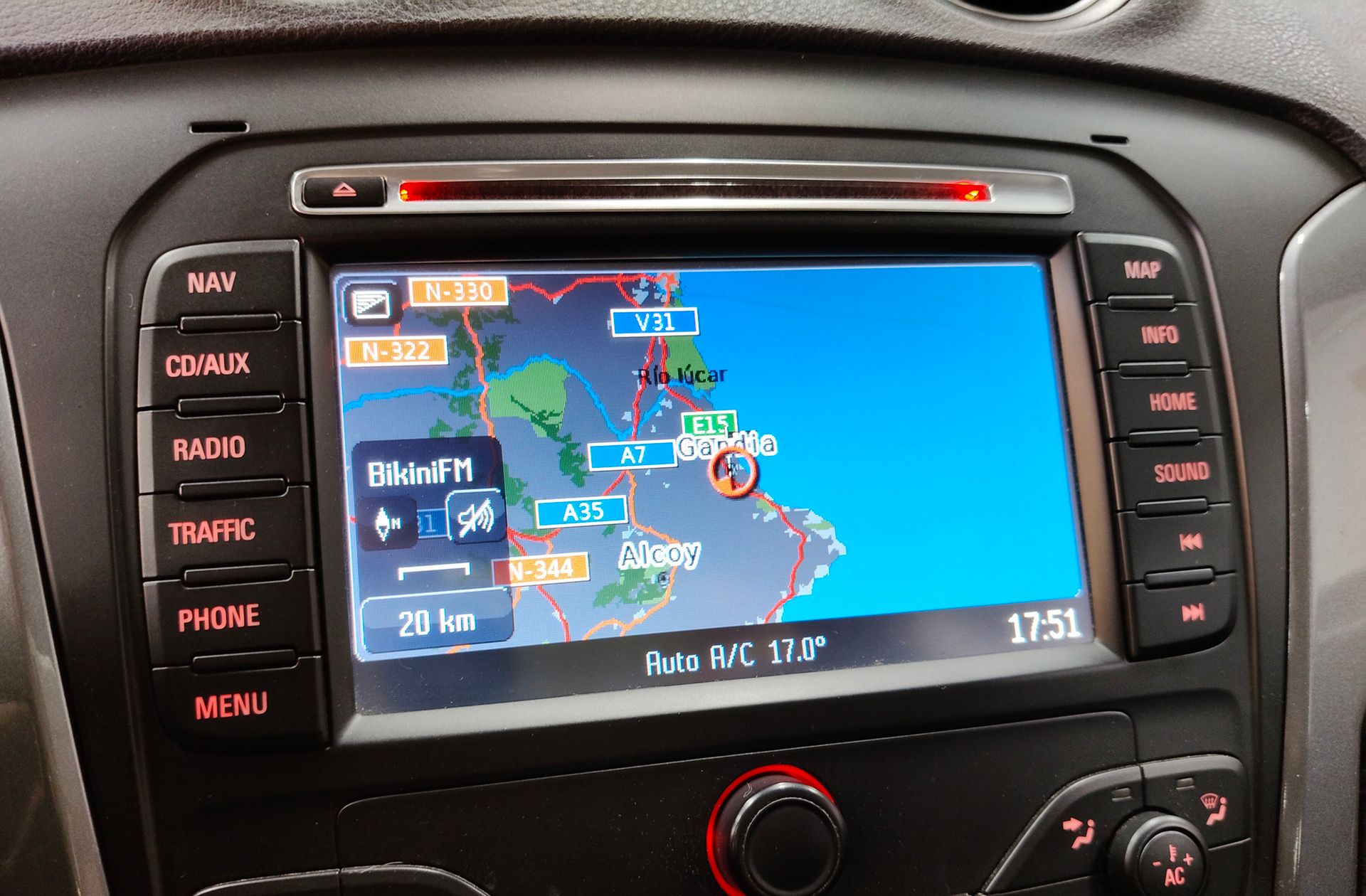 Ford Mondeo SportBreak 2.0 TDCi Limited Edition - foto 7