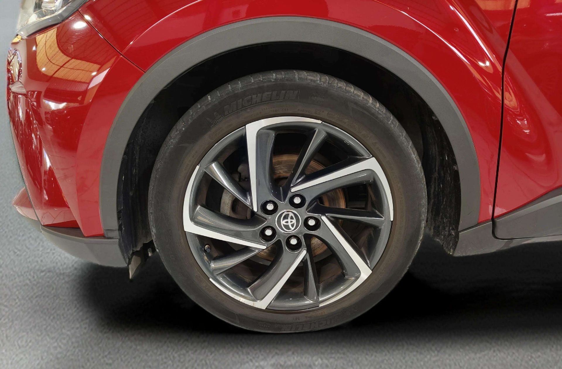 Toyota C-HR 1.8 125H Advance - foto 32