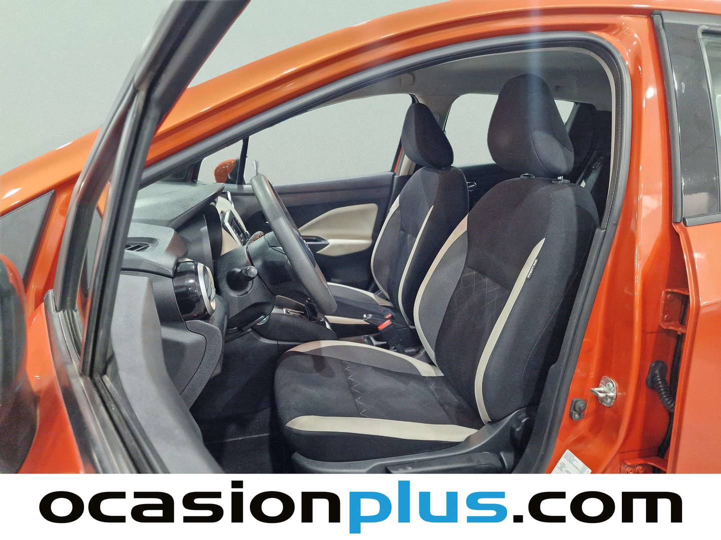 Foto asientos delanteros Nissan Micra Nissan Micra 1.5 dCi Acenta (90 CV)