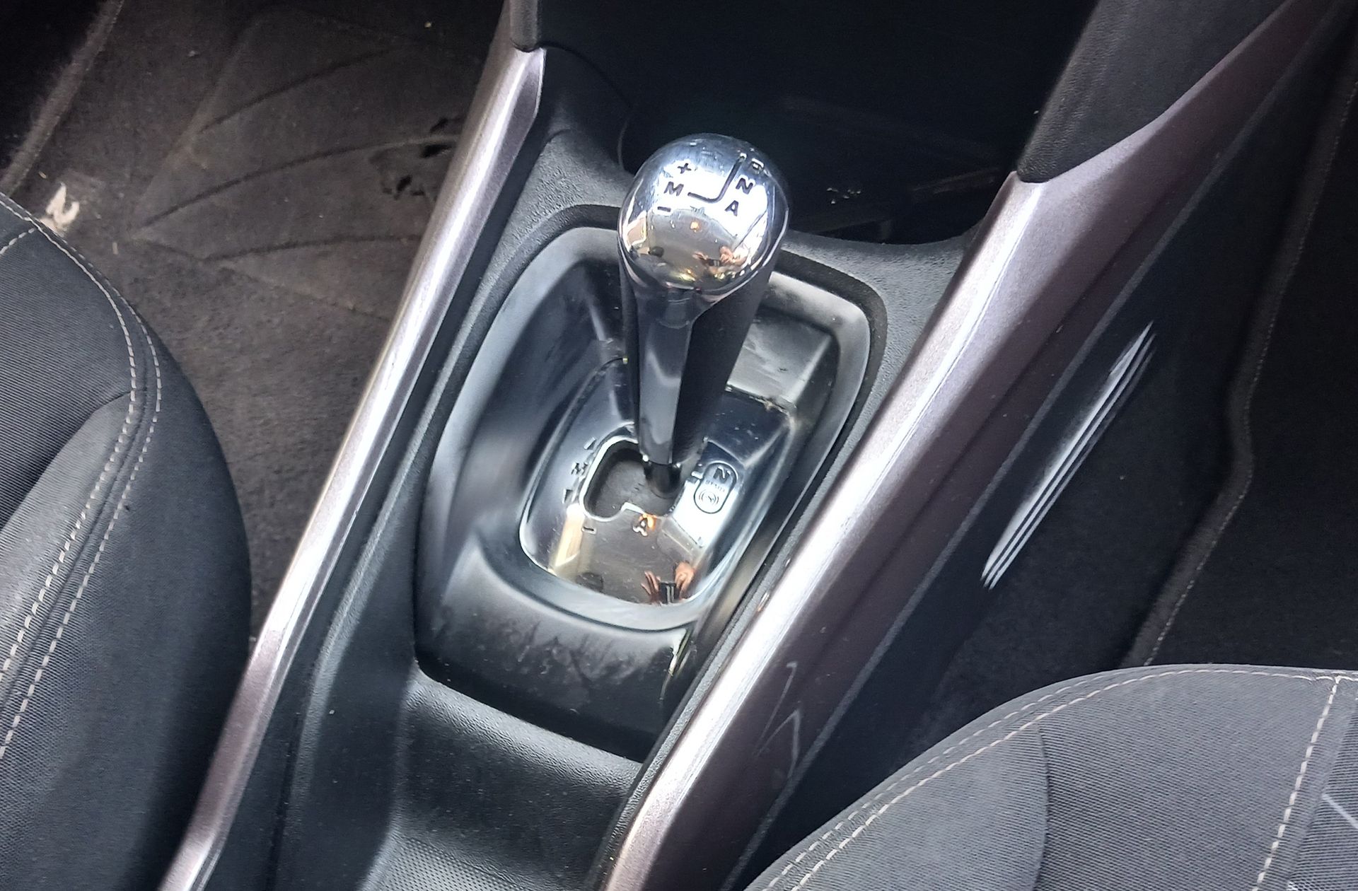 Peugeot 2008 VTI 82 Active ETG5 - foto 5