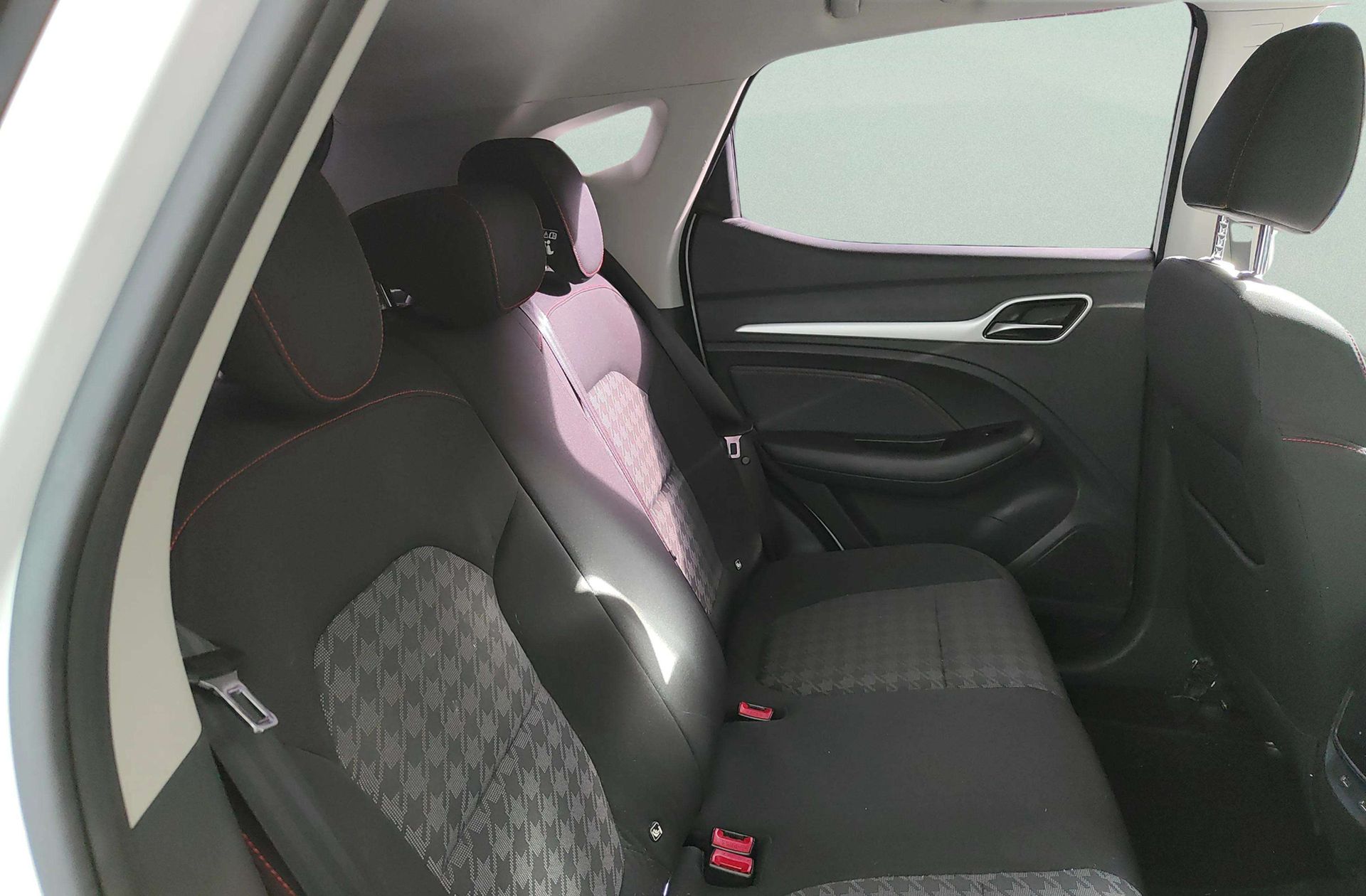 MG ZS 1.5 Comfort - foto 18