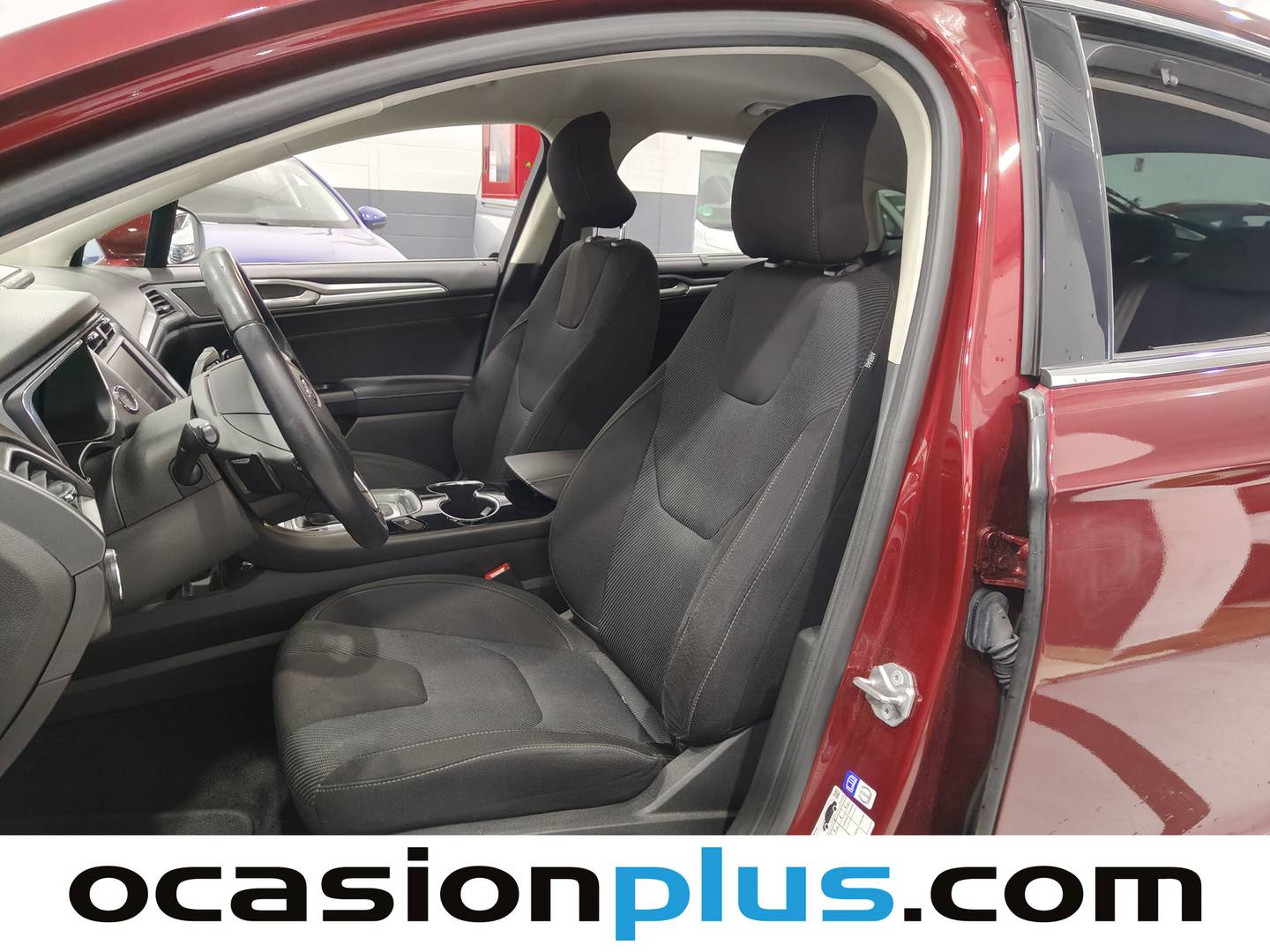 Foto asientos delanteros Ford Mondeo Ford Mondeo 2.0 EcoBoost Titanium PowerShift (240 CV)