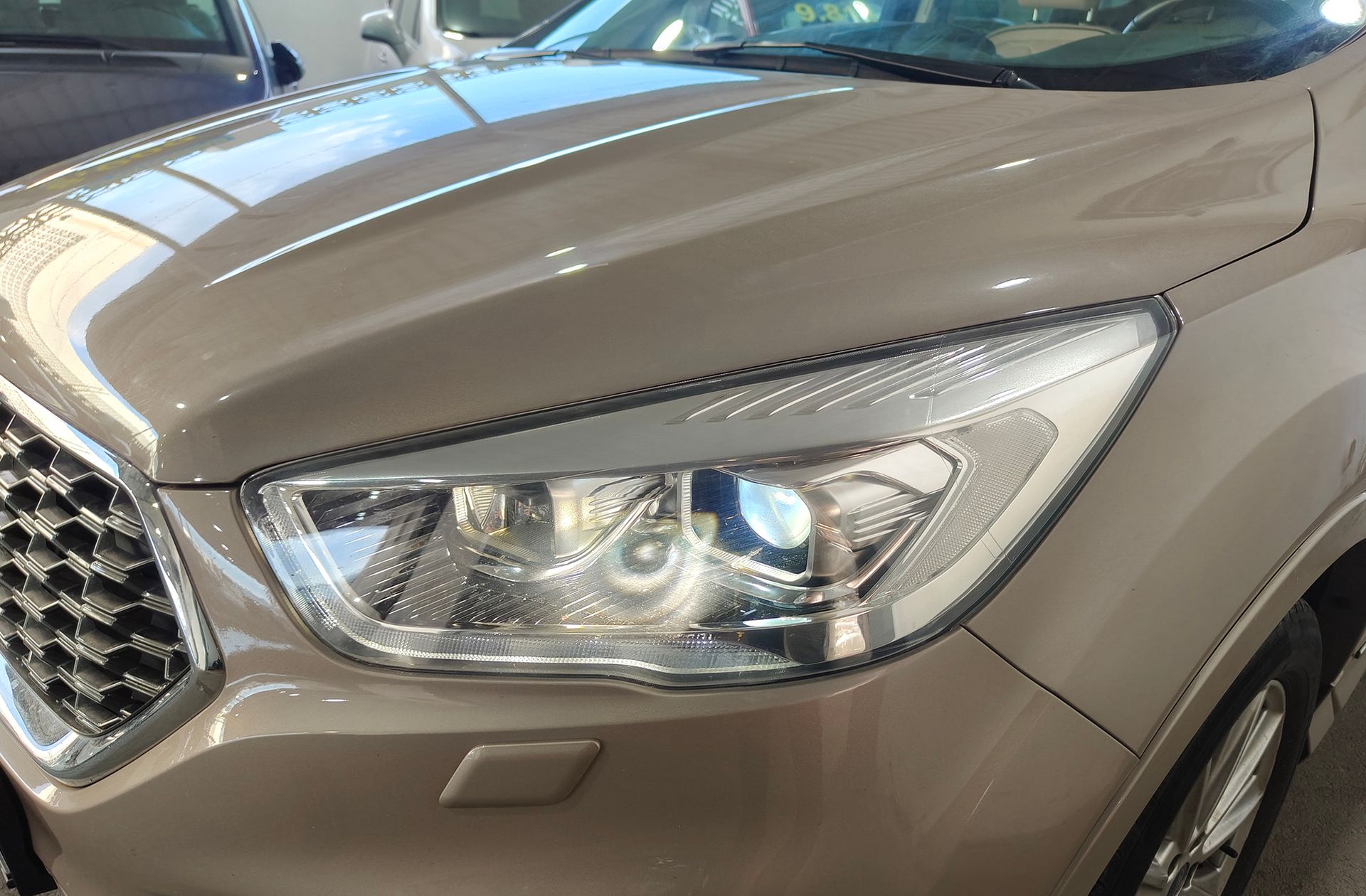 Ford Kuga 2.0 TDCi Vignale 4x4 Powershift - foto 14