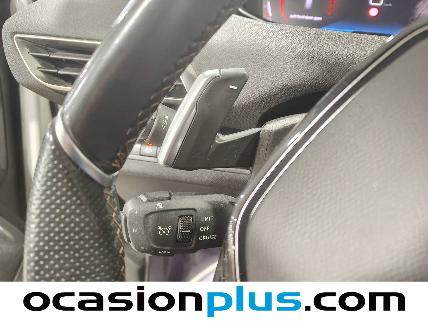 Foto Peugeot 3008 Peugeot 3008 PureTech 130 S&S GT EAT8 (130 CV)