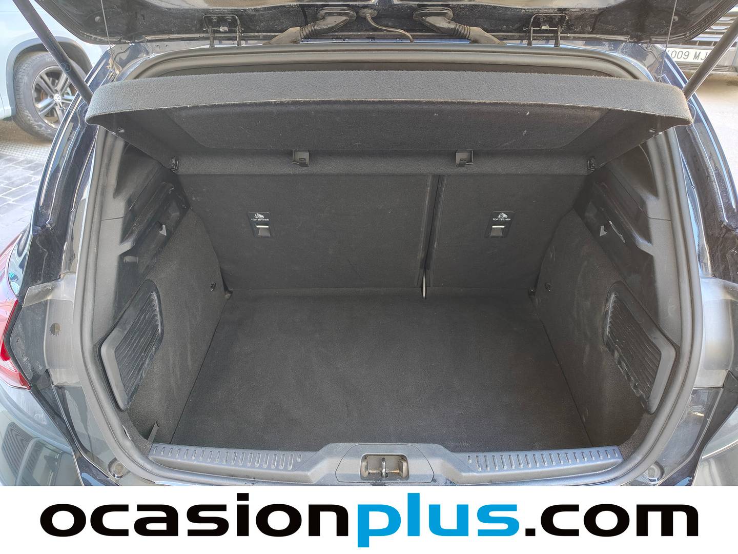 Fotos maletero Ford Focus Ford Focus 1.0 Ecoboost MHEV ST-Line (125 CV)