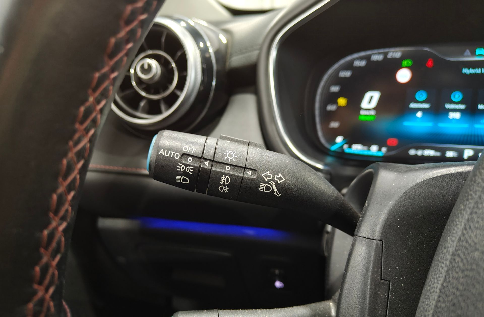 MG EHS 1.5 T-GDi PHEV Luxury - foto 28