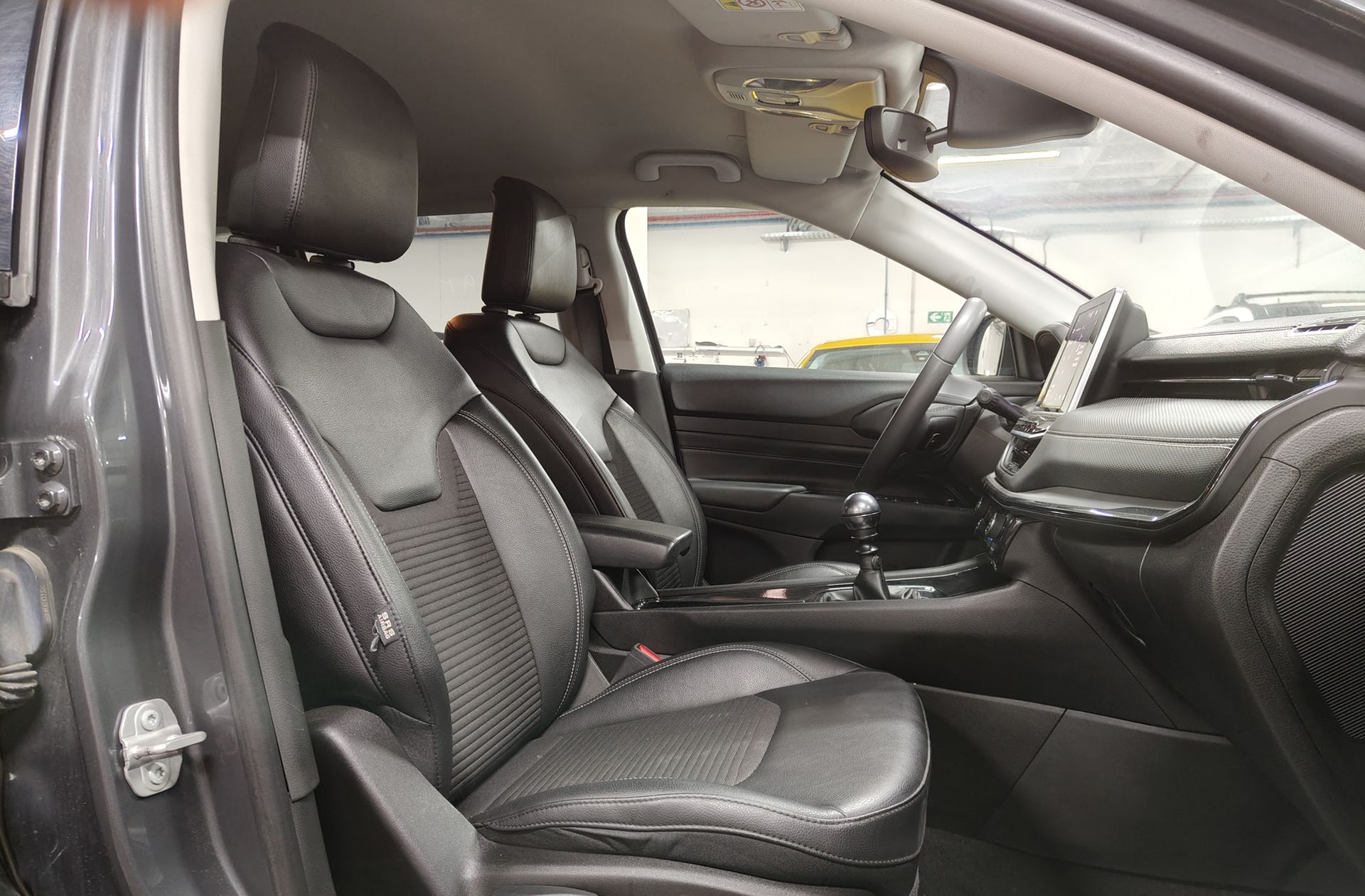 Jeep Compass 1.3 Gse Night Eagle FWD - foto 18