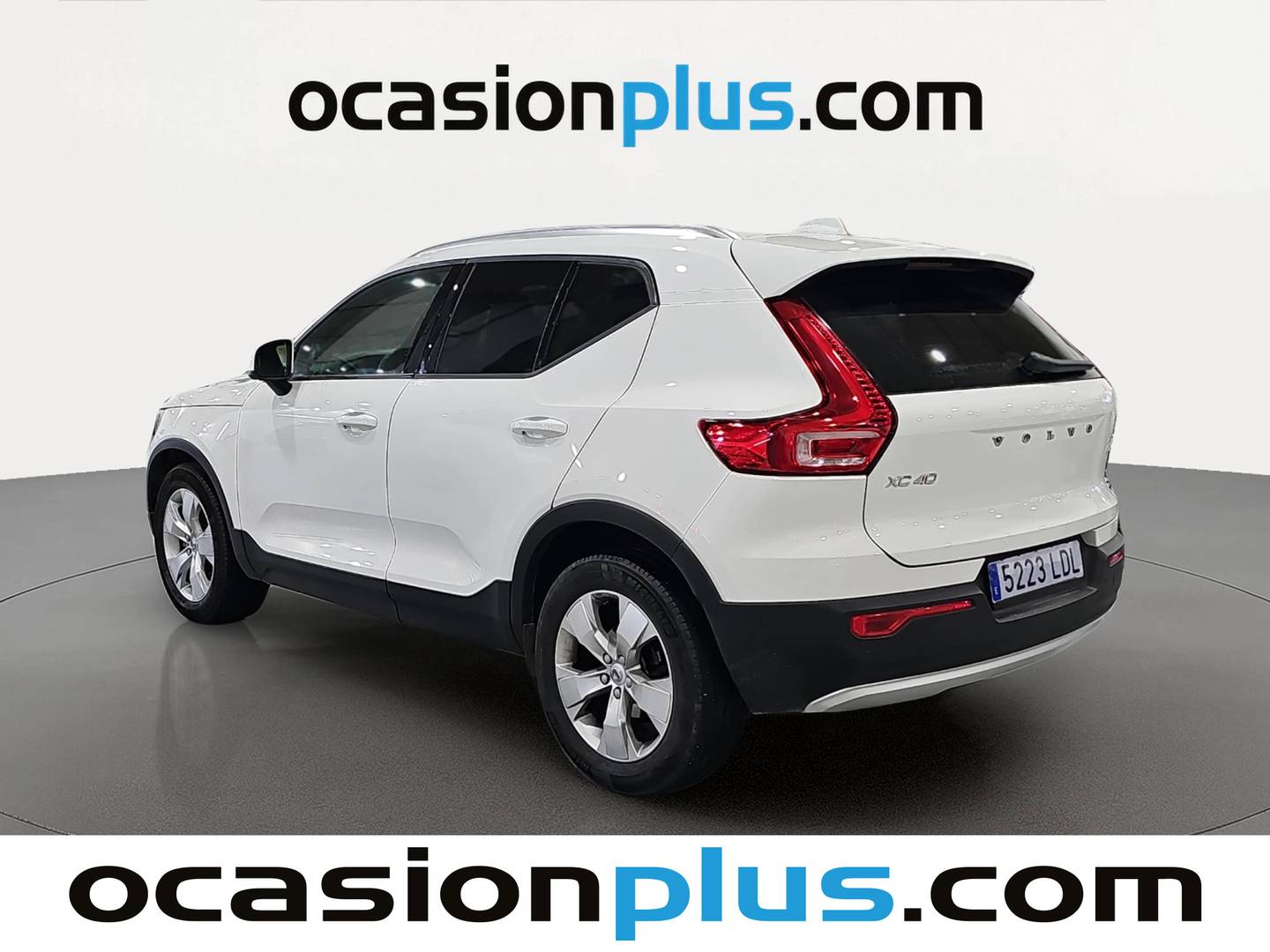 Foto trasera Volvo XC40 Volvo XC40 D3 Business Plus Auto (150 CV) derecha