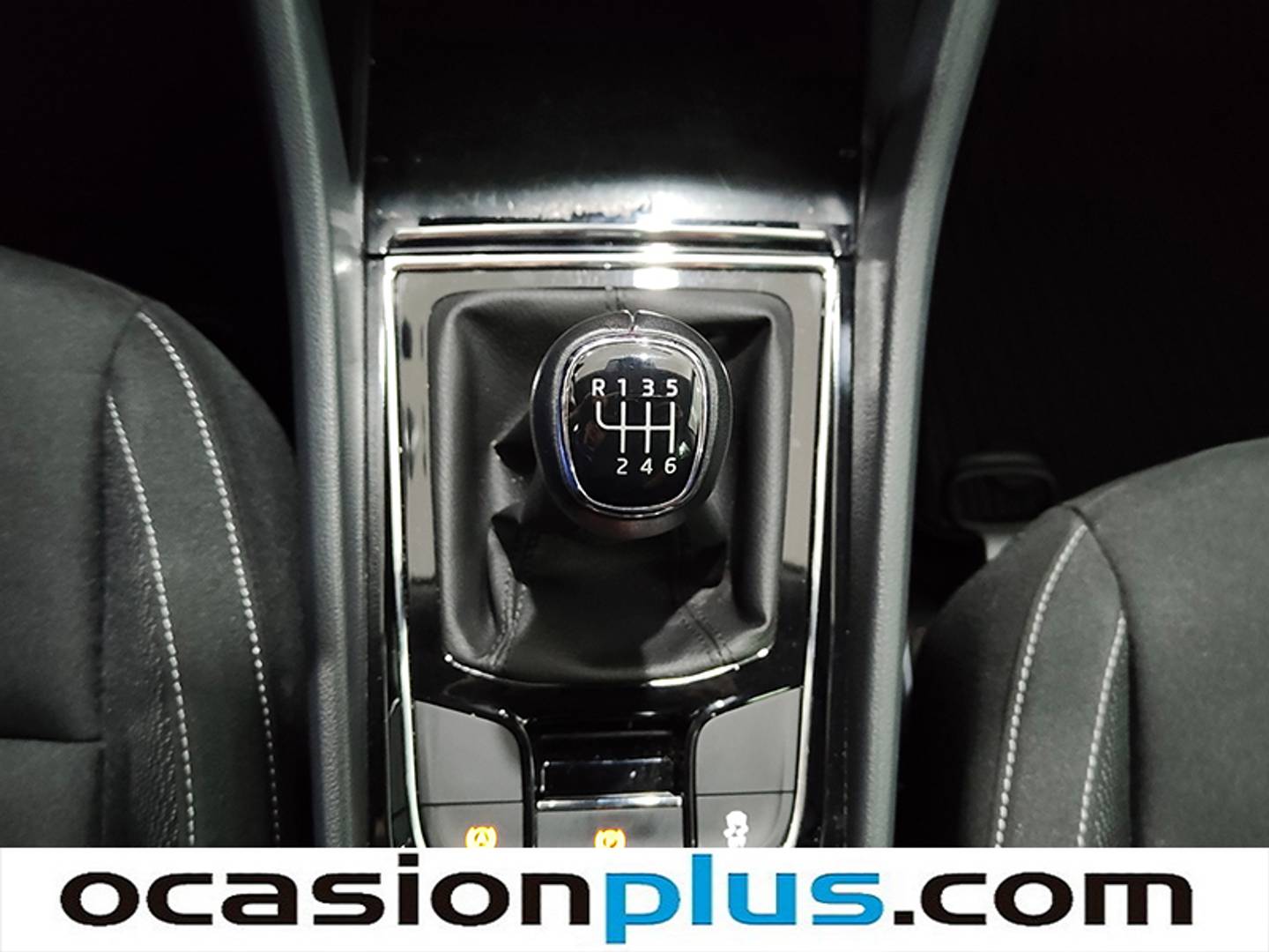 Foto Skoda Karoq Skoda Karoq 1.0 TSI Ambition (110 CV)