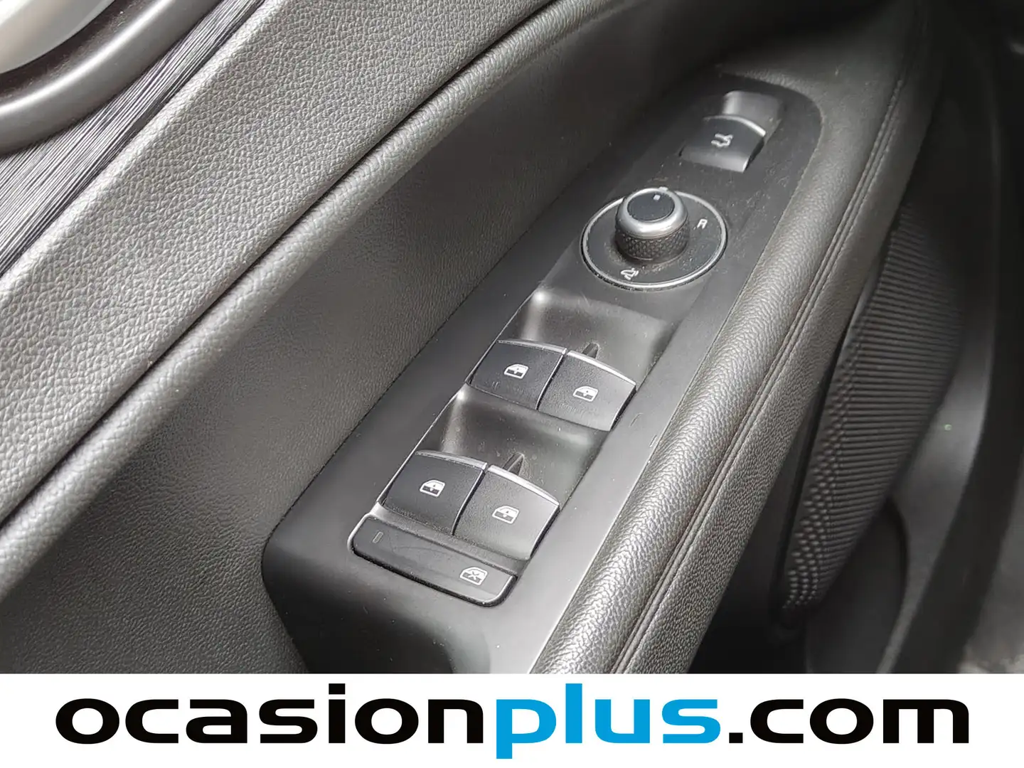 Foto Alfa Romeo Stelvio Alfa Romeo Stelvio 2.2 Diésel Super RWD (160 CV)