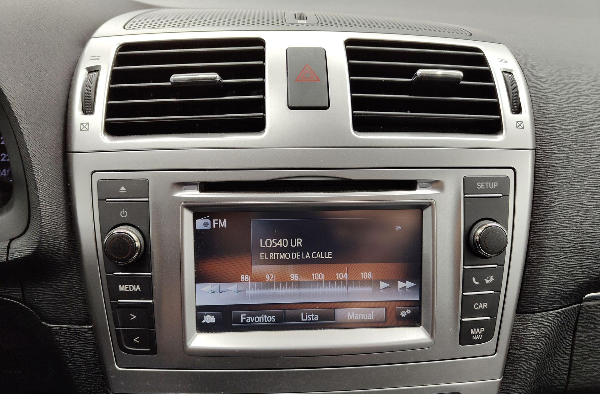 Toyota Avensis 140 Advance - foto 28