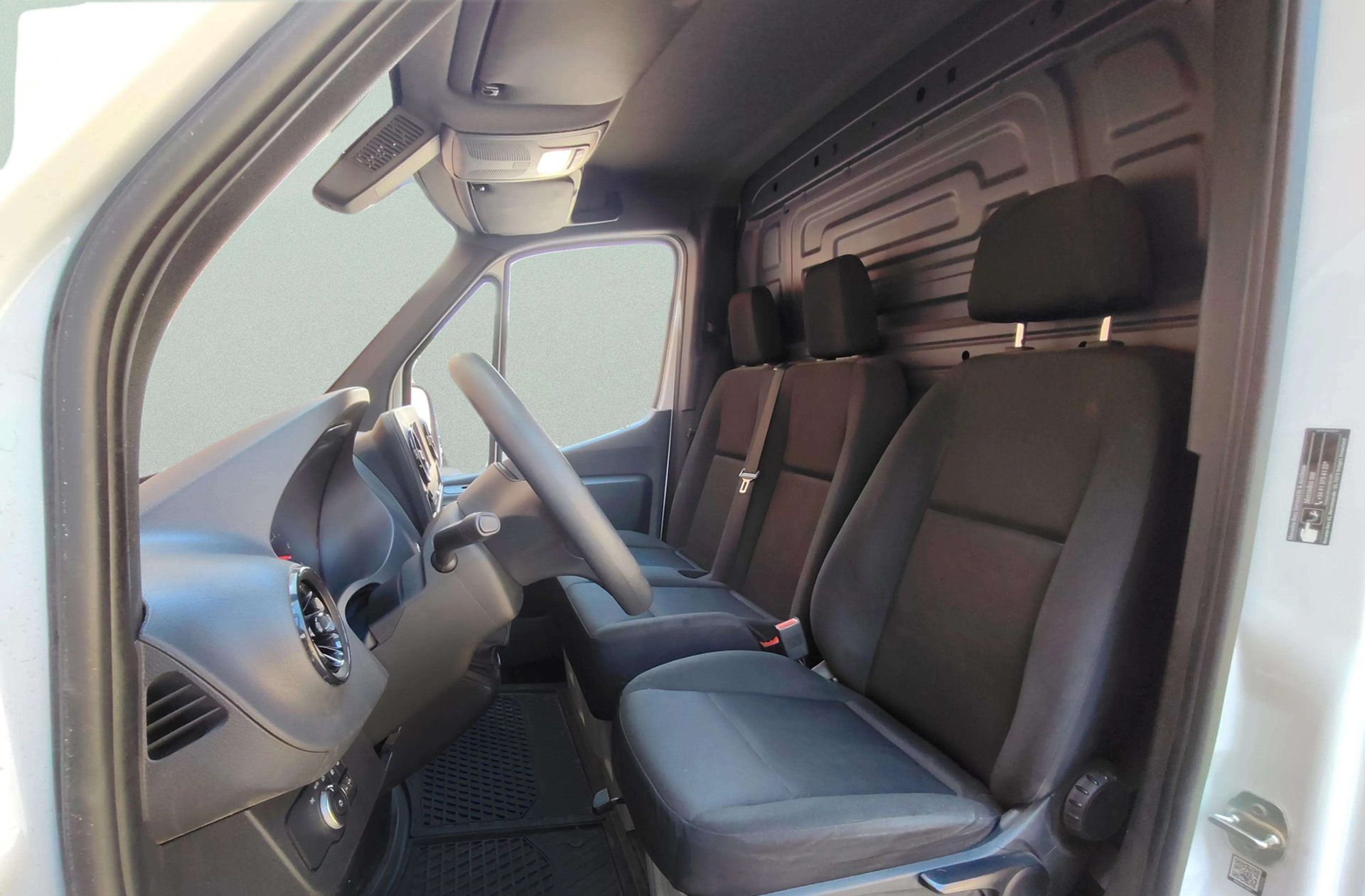 Mercedes-Benz Sprinter Furgon 311 CDI Corto 3.5T - foto 10