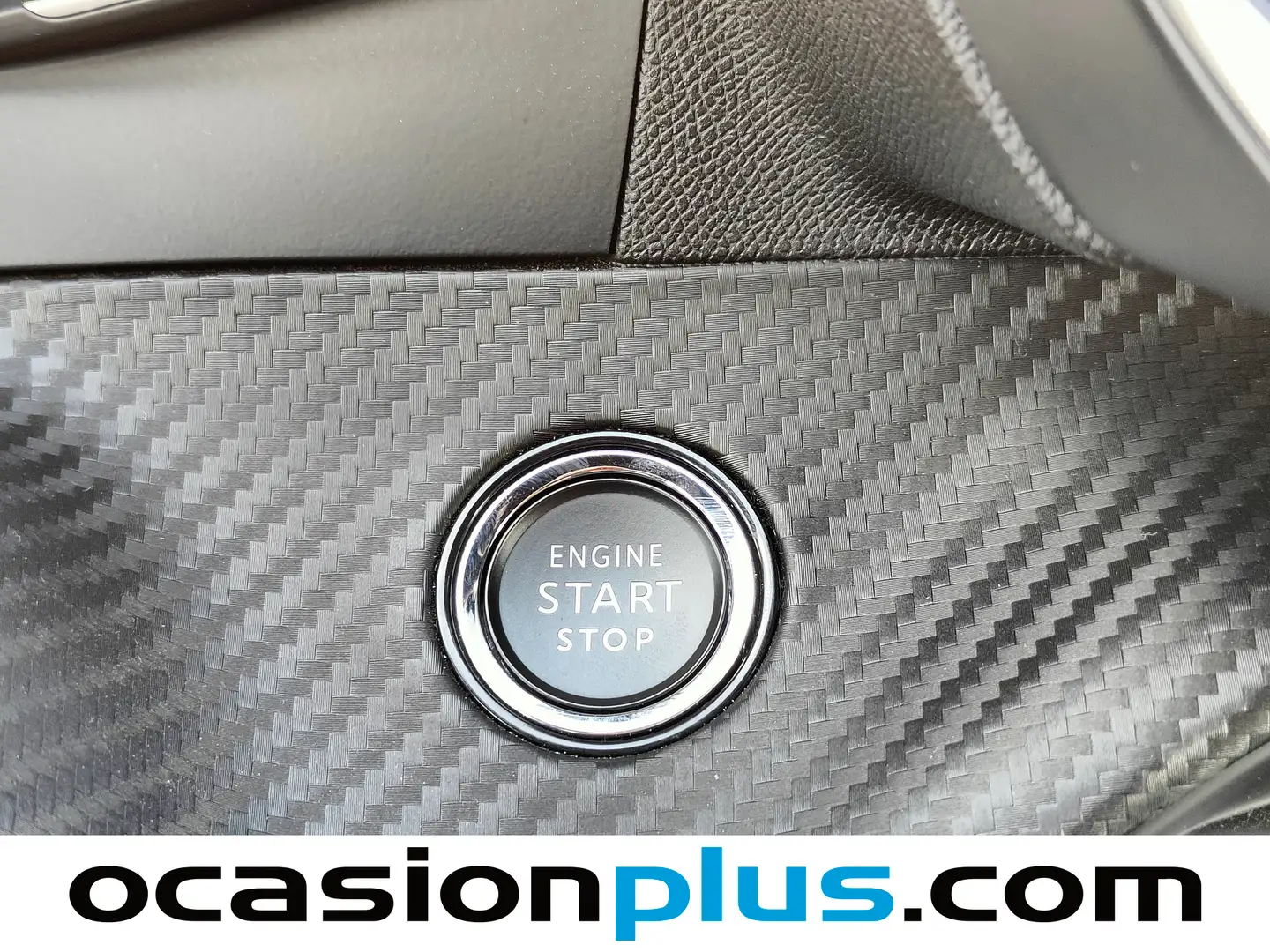 Foto Peugeot 2008 Peugeot 2008 Allure Hybrid eDCS6 (136 CV)