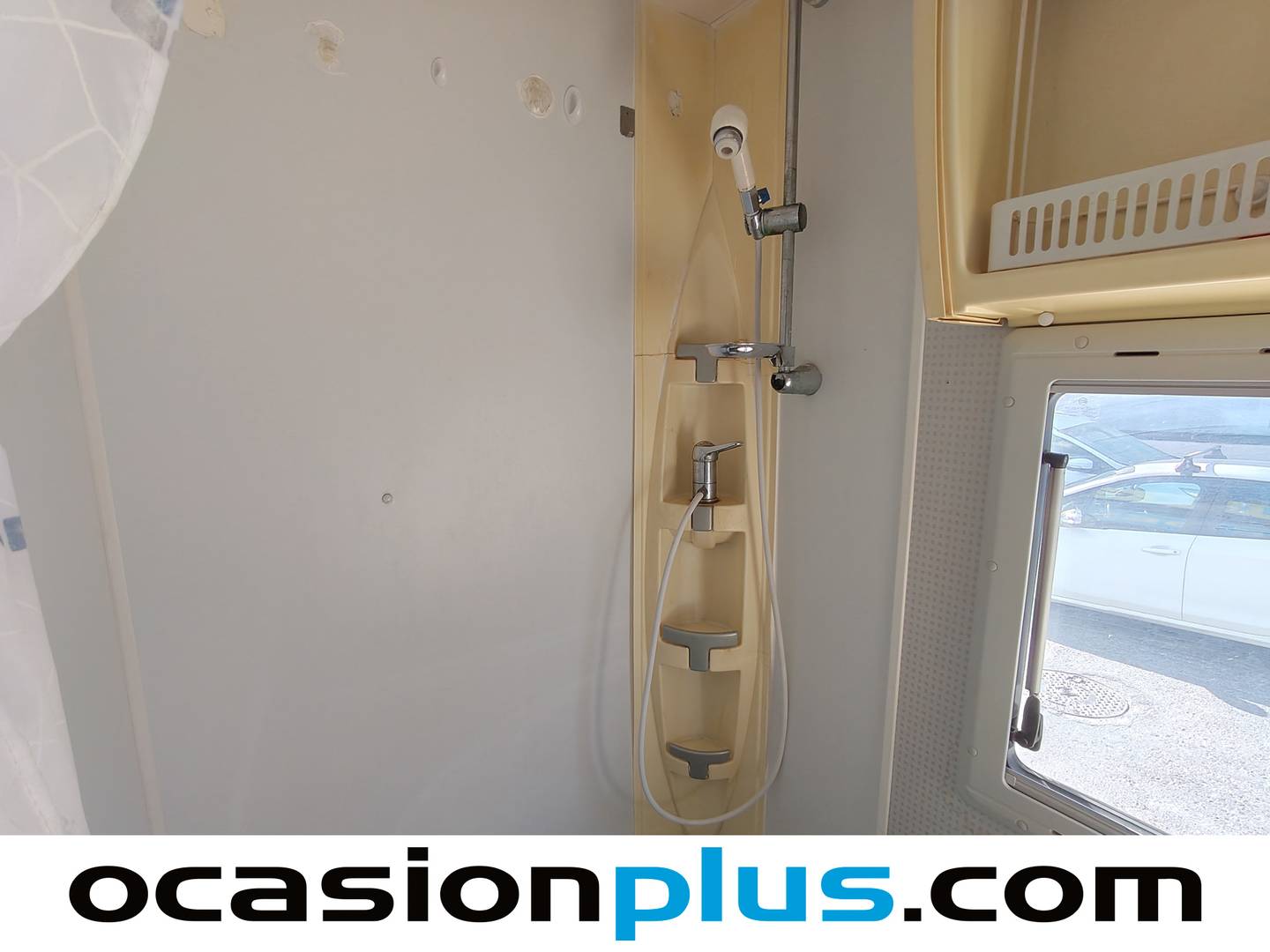 Foto Benimar ANTHUS Benimar ANTHUS 2.3 Diesel 5000 LF (110 CV) 4 Plazas