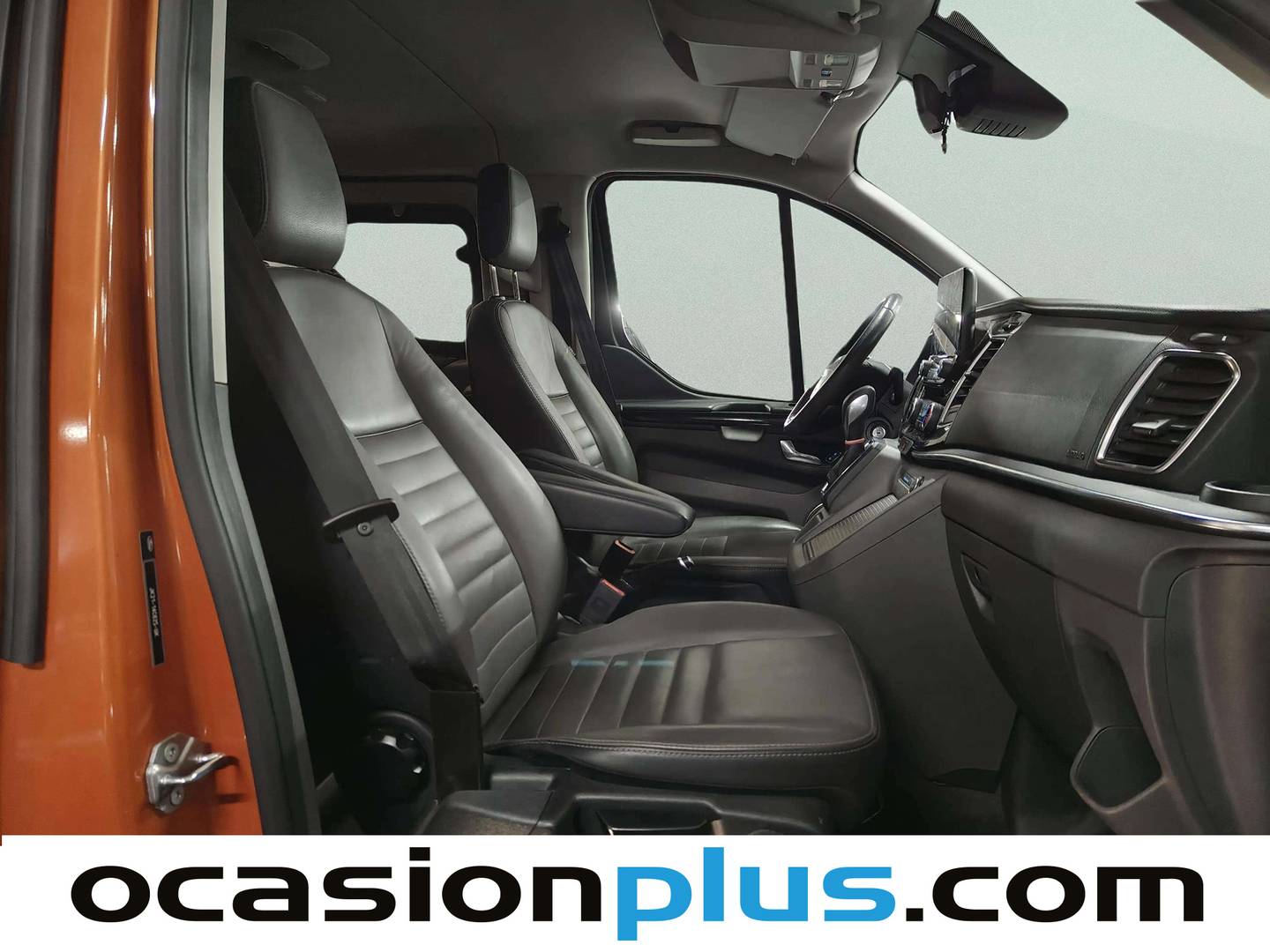 Ford Tourneo Custom Ford Tourneo Custom 2.0 TDCI L1 Titanium Auto (170 CV) 8 Plazas automático