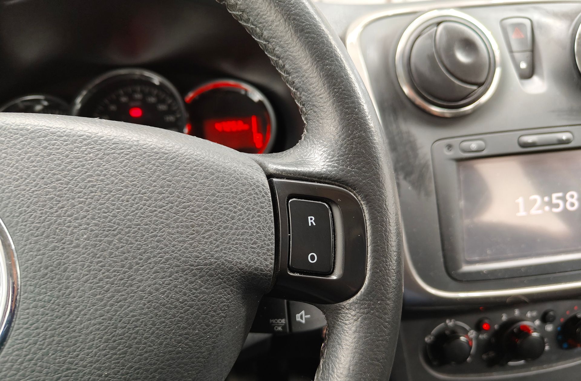 Dacia Sandero Stepway TCe - foto 22