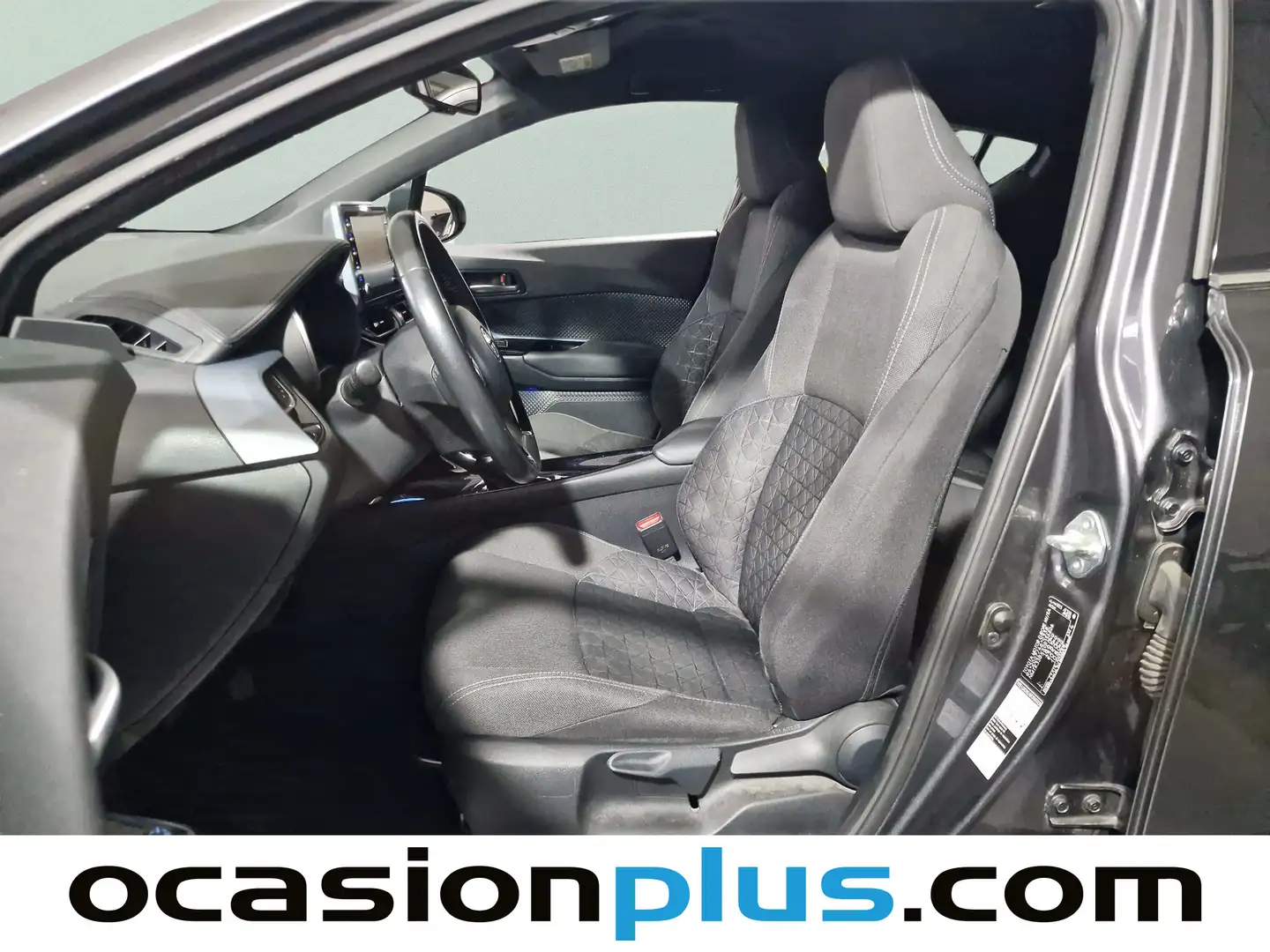 Foto Toyota C-HR Toyota C-HR 1.8 125H Advance (122 CV)