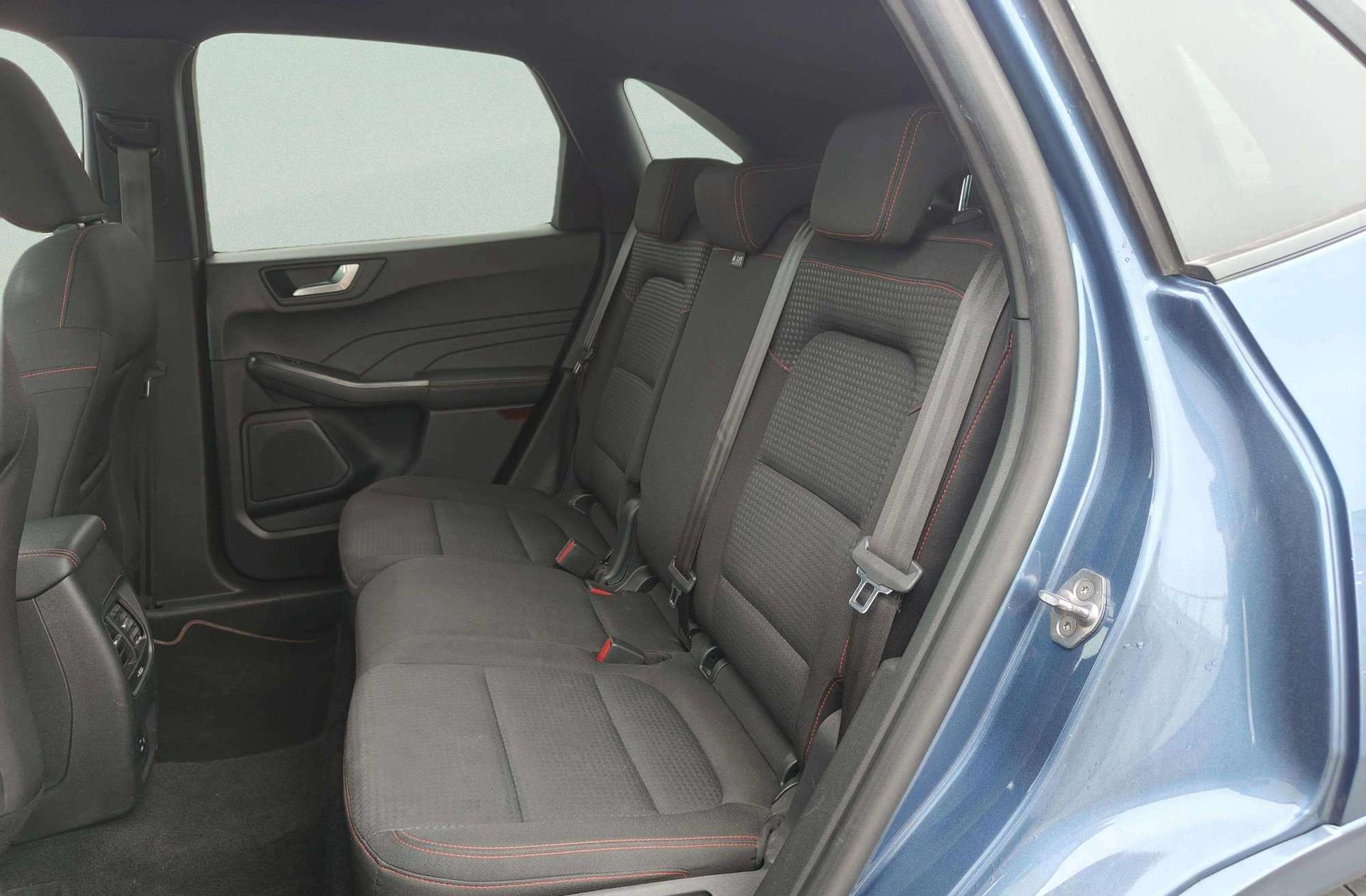 Ford Kuga 1.5 EcoBlue ST-Line - foto 13