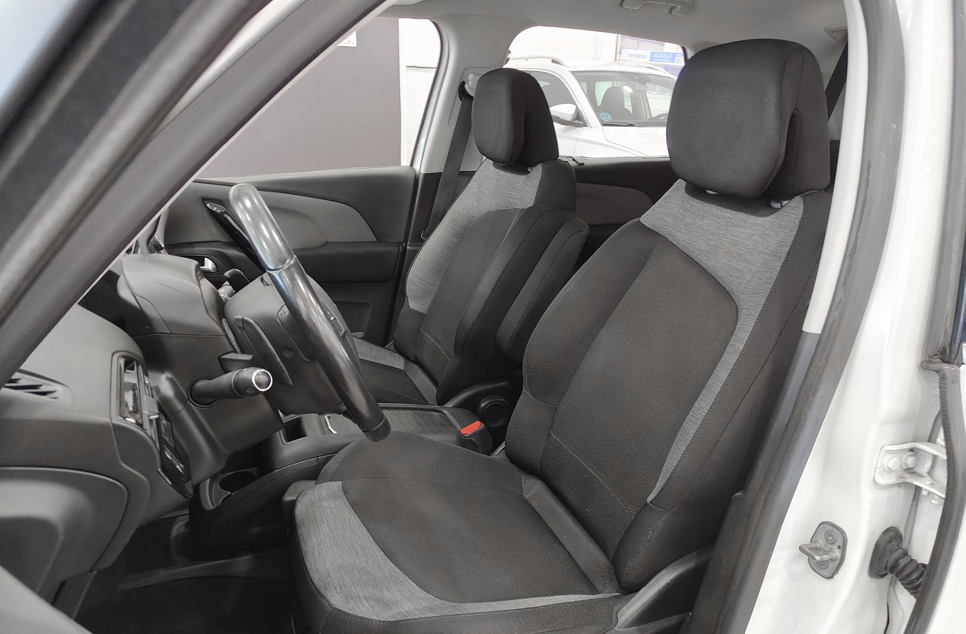 Citroën C4 SpaceTourer PureTech 130 Feel EAT8 - foto 11