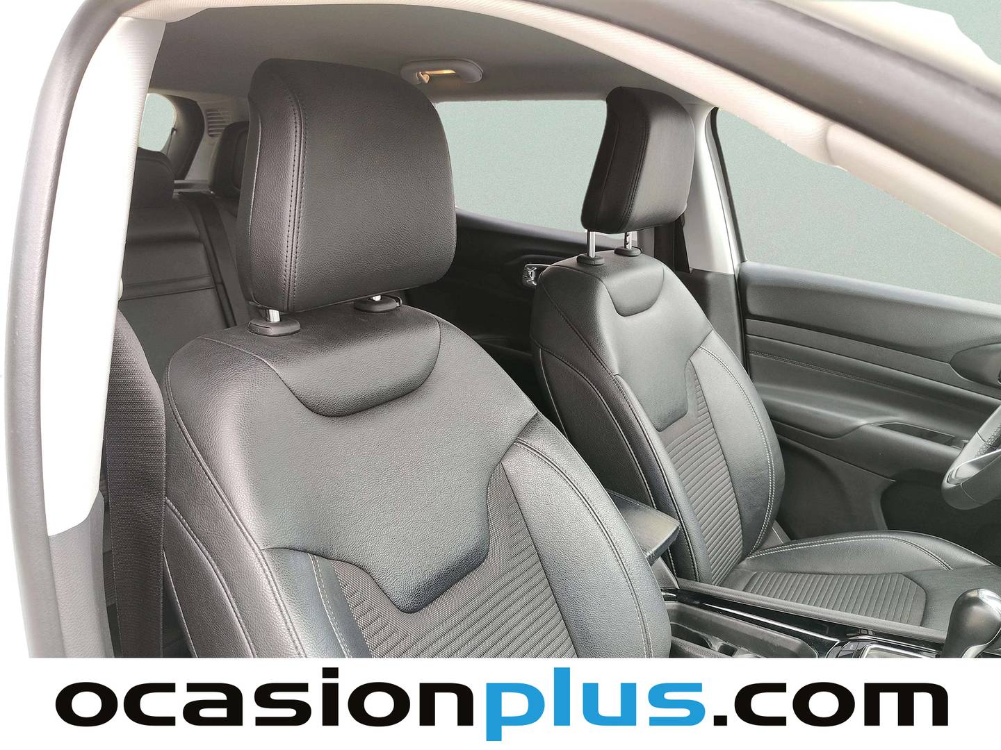 Equipamiento del Jeep Compass Jeep Compass 1.5 MHEV Night Eagle DCT (130 CV)