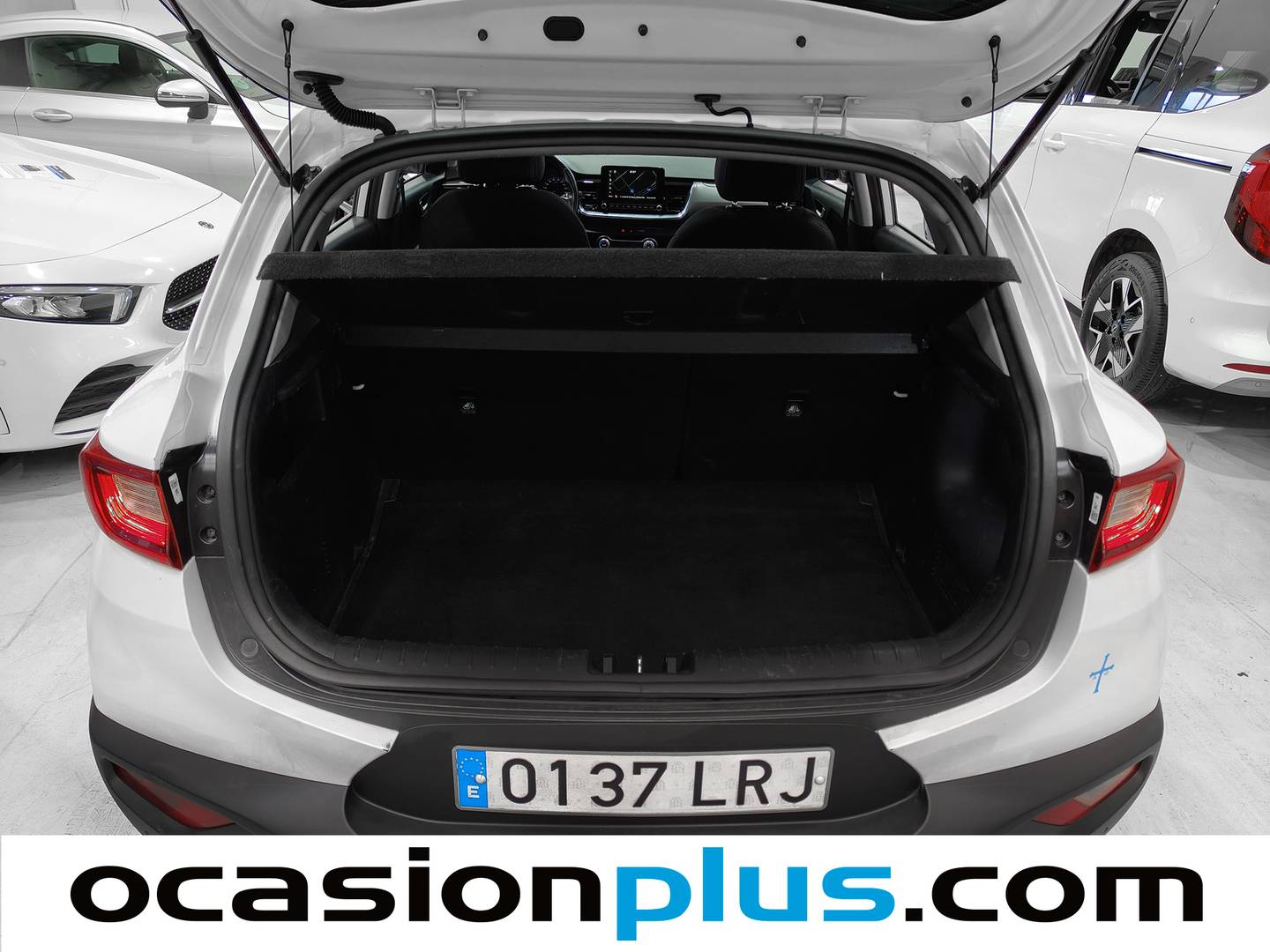 Foto KIA Stonic Kia Stonic 1.0 T-GDi MHEV Drive iMT (120 CV)