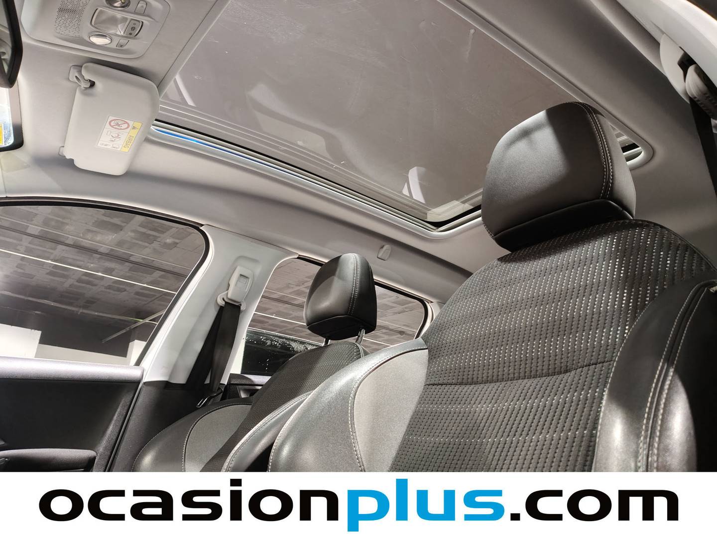 Foto Peugeot 2008 Peugeot 2008 BlueHDi 120 S&S Allure 88 kW (120 CV)