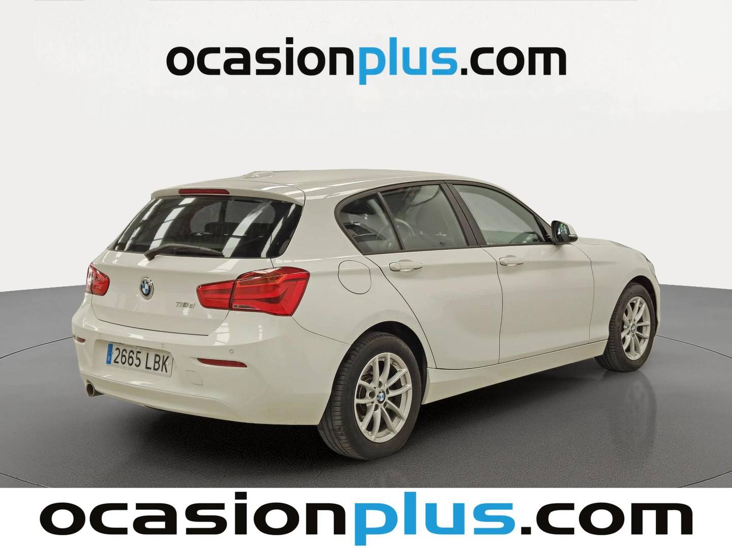 Foto trasera BMW Serie 1 BMW Serie 1 118d (150 CV) derecha